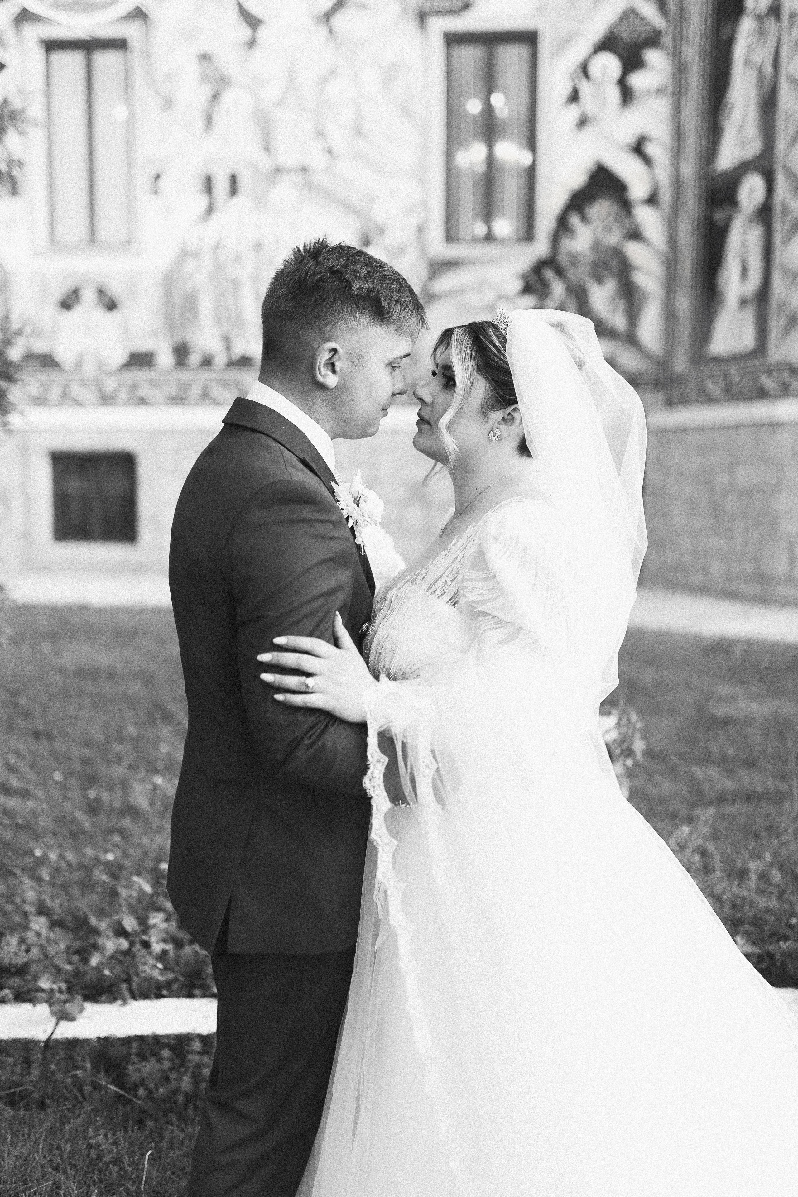 Oana & Andrei. Vlad Aconstantinesei Photographer