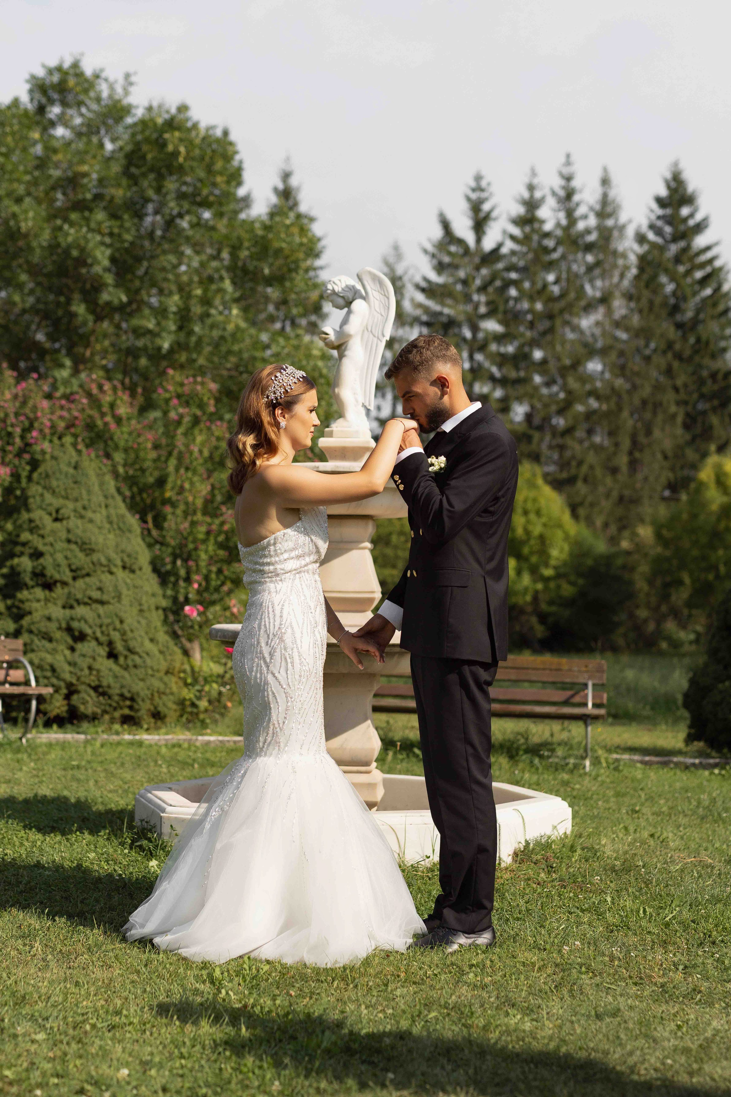 Diana & Gabi. Vlad Aconstantinesei Photographer