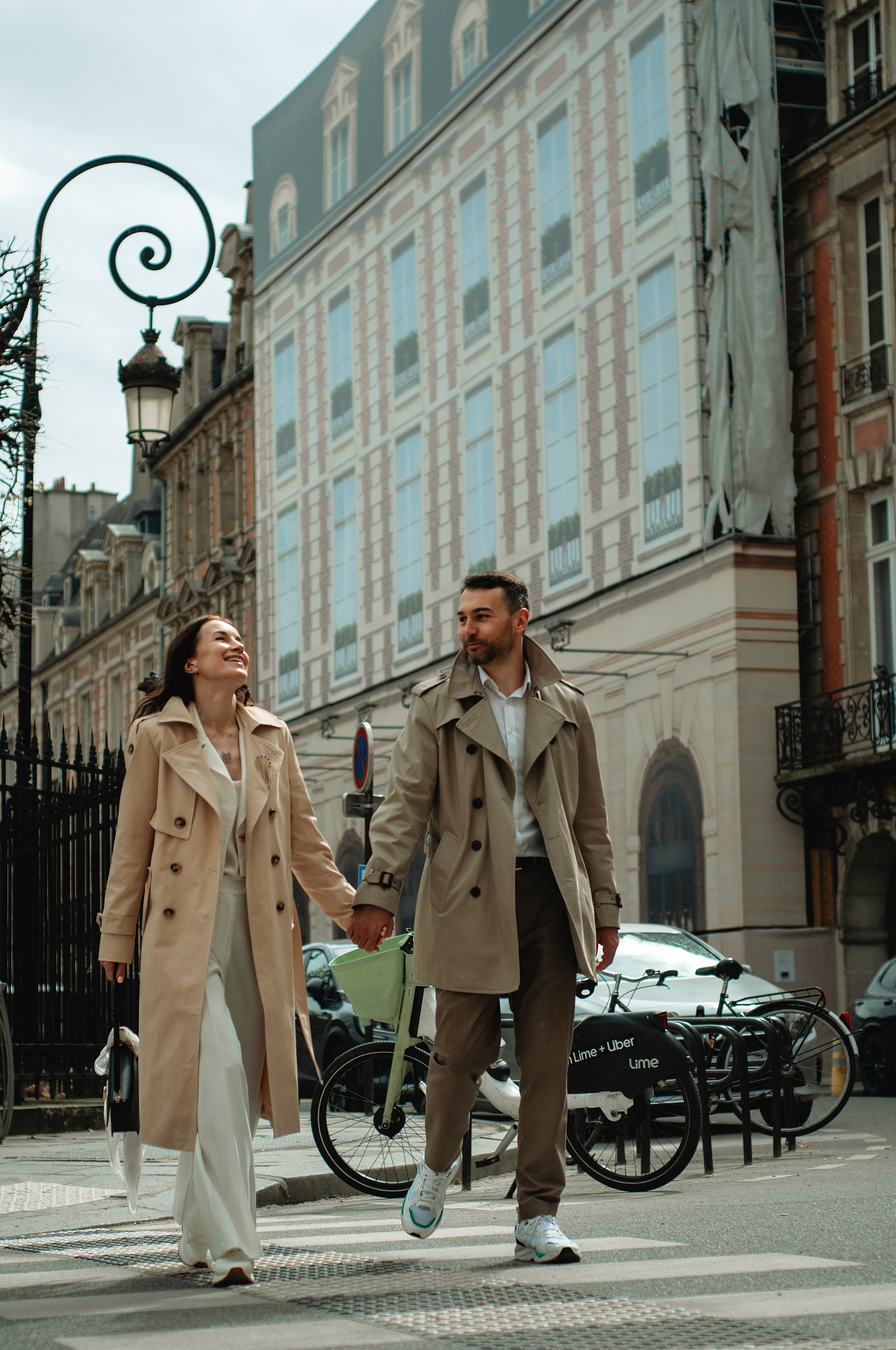 Street couple photoshoot. Paris photographer — Polina Osipova