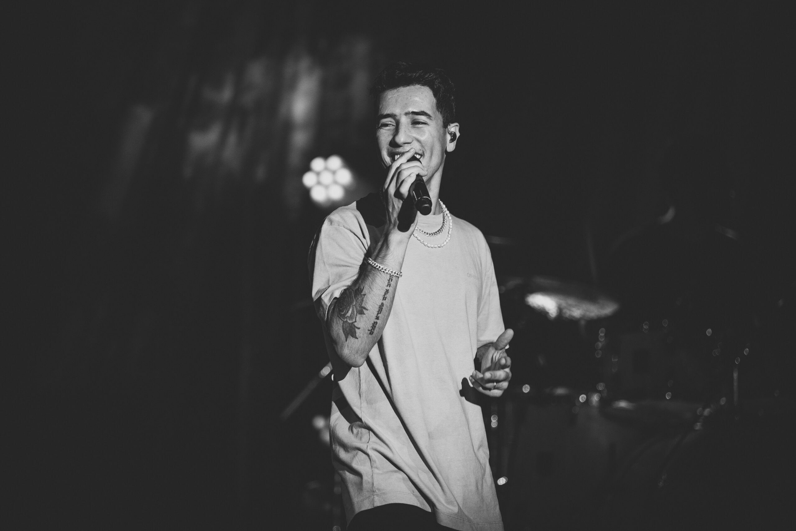 Shows. Noam Paradise Photographer