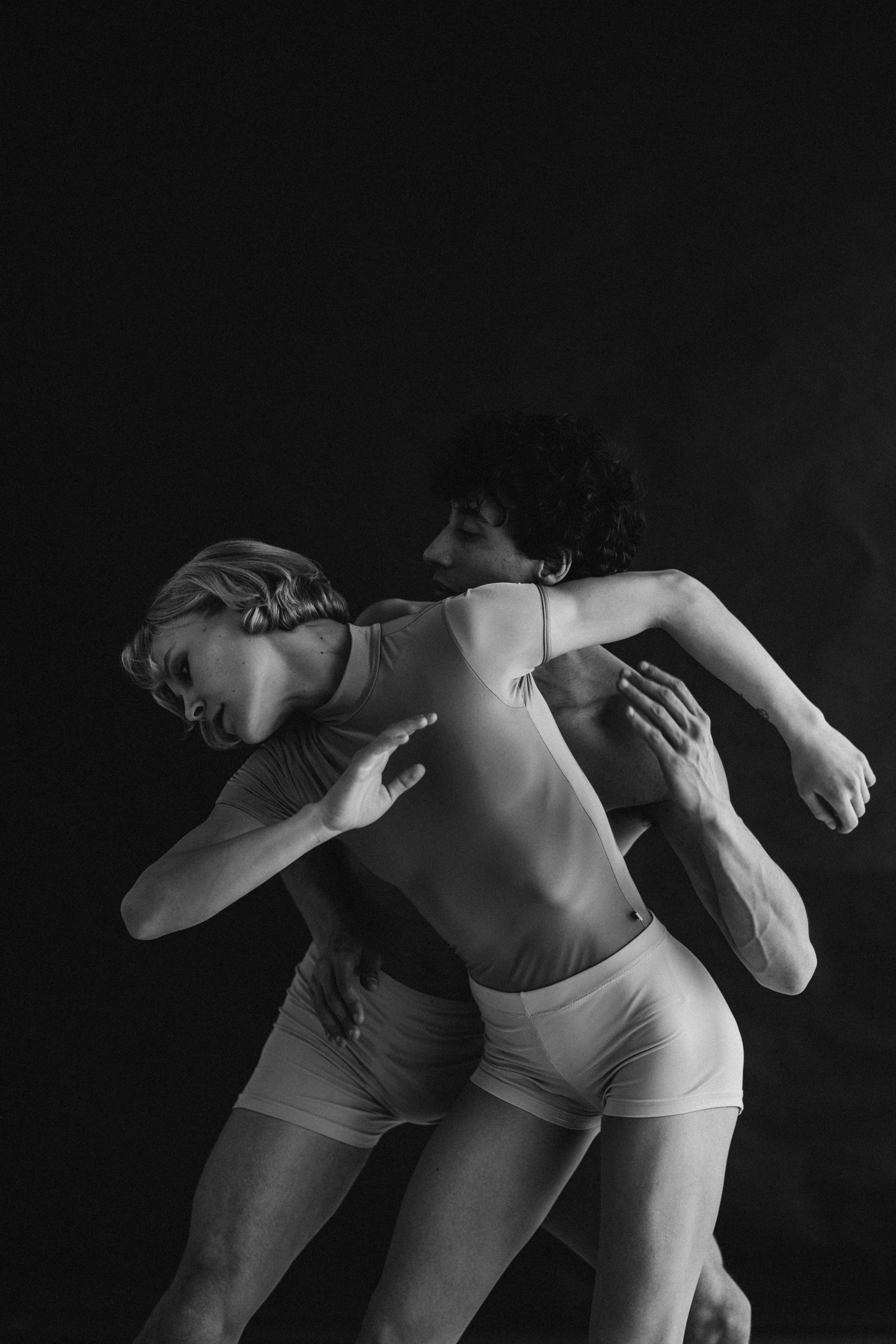 DANCERS. Victoria Olonen – Cinematic Portrait Artist | Helsinki & Europe