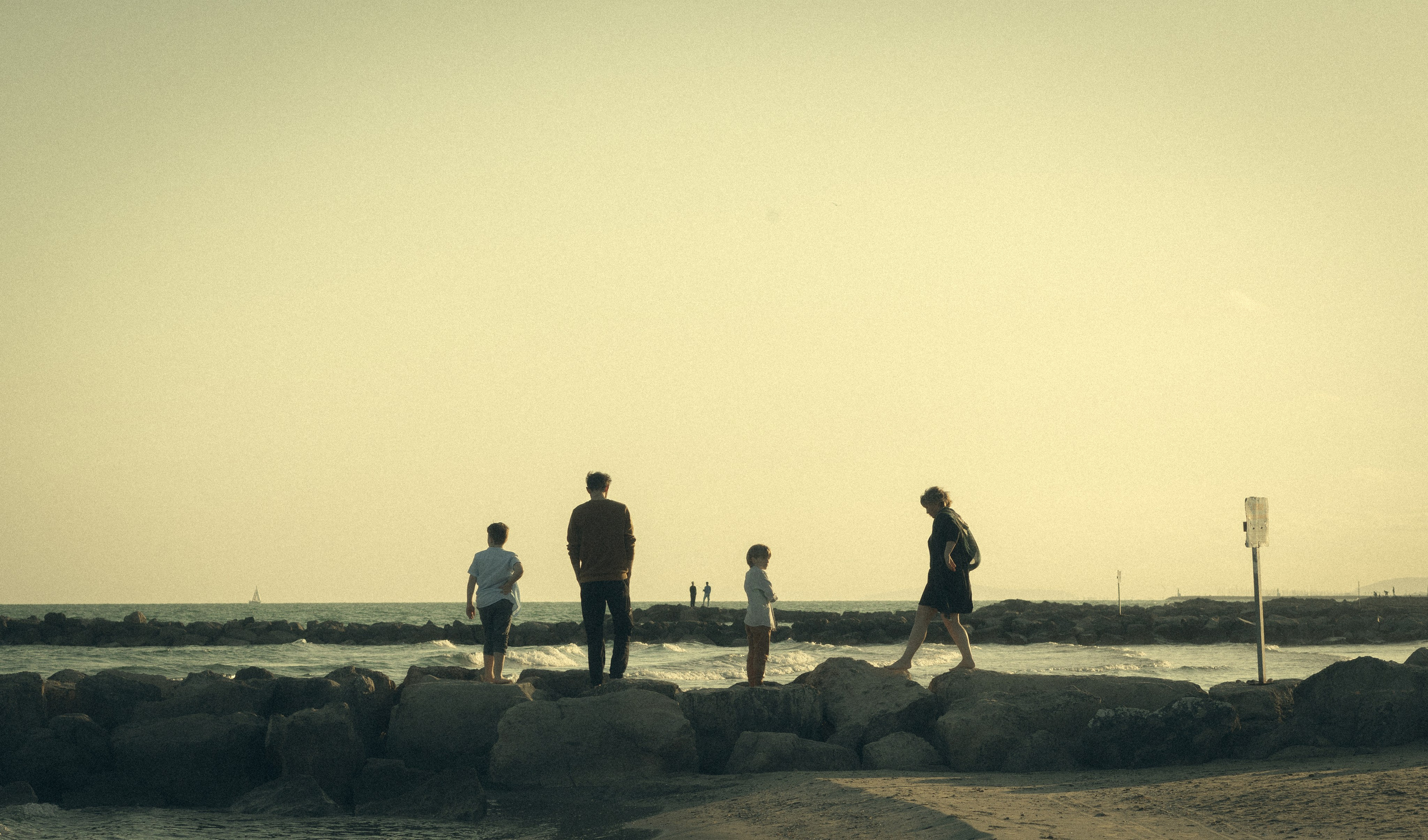 Memories. Histoires d’amour, séances photos de famille et de mariage en France