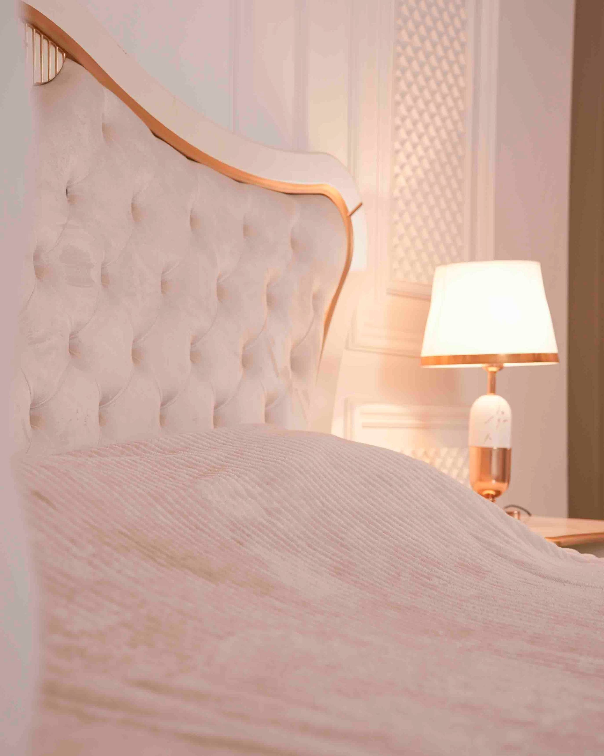 Зал «Light» — (ул.Мукими, 1А). 2astudio.uz