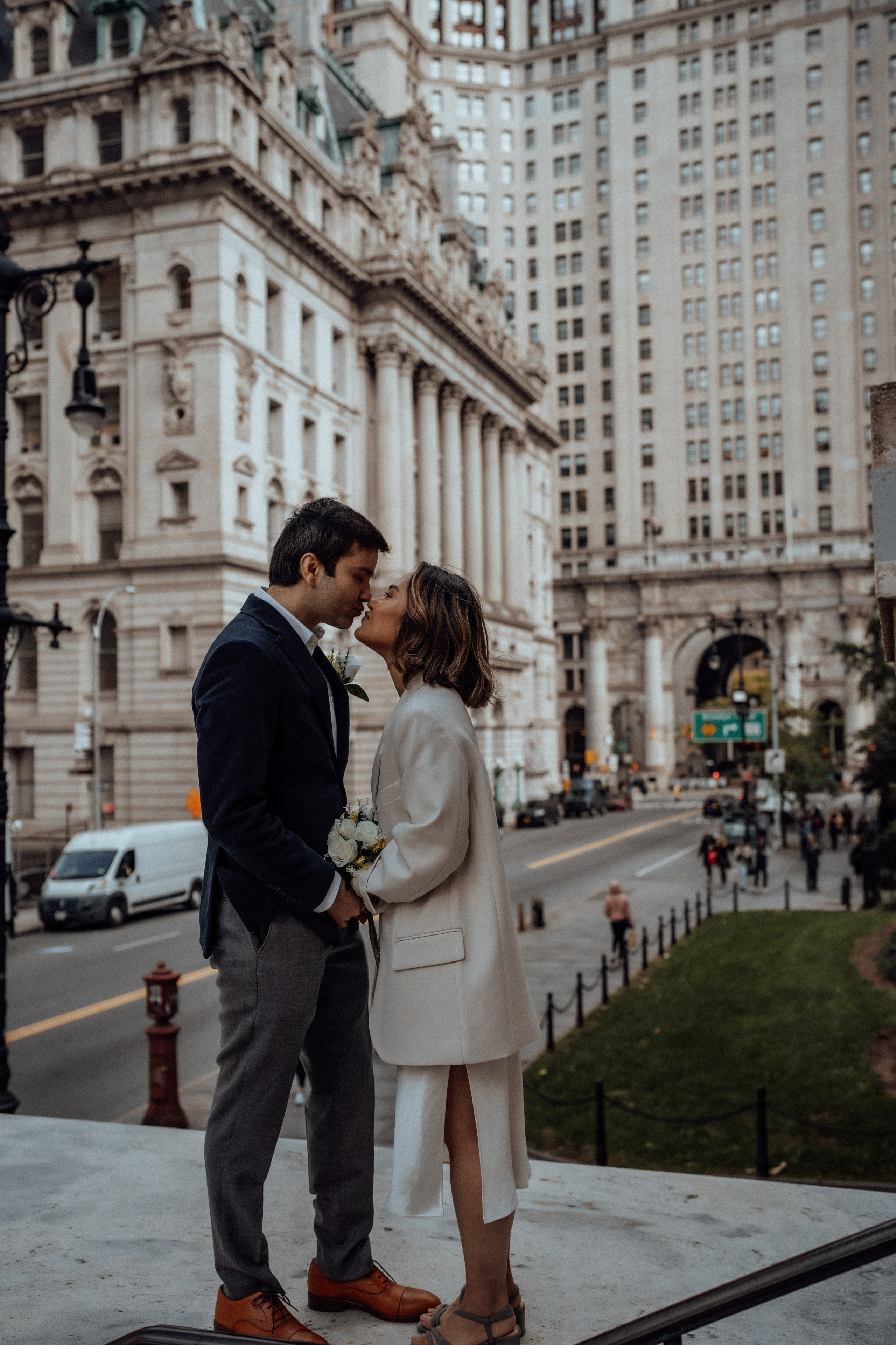 Wedding ceremony in the city hall. Portrait and wedding photographer in New York