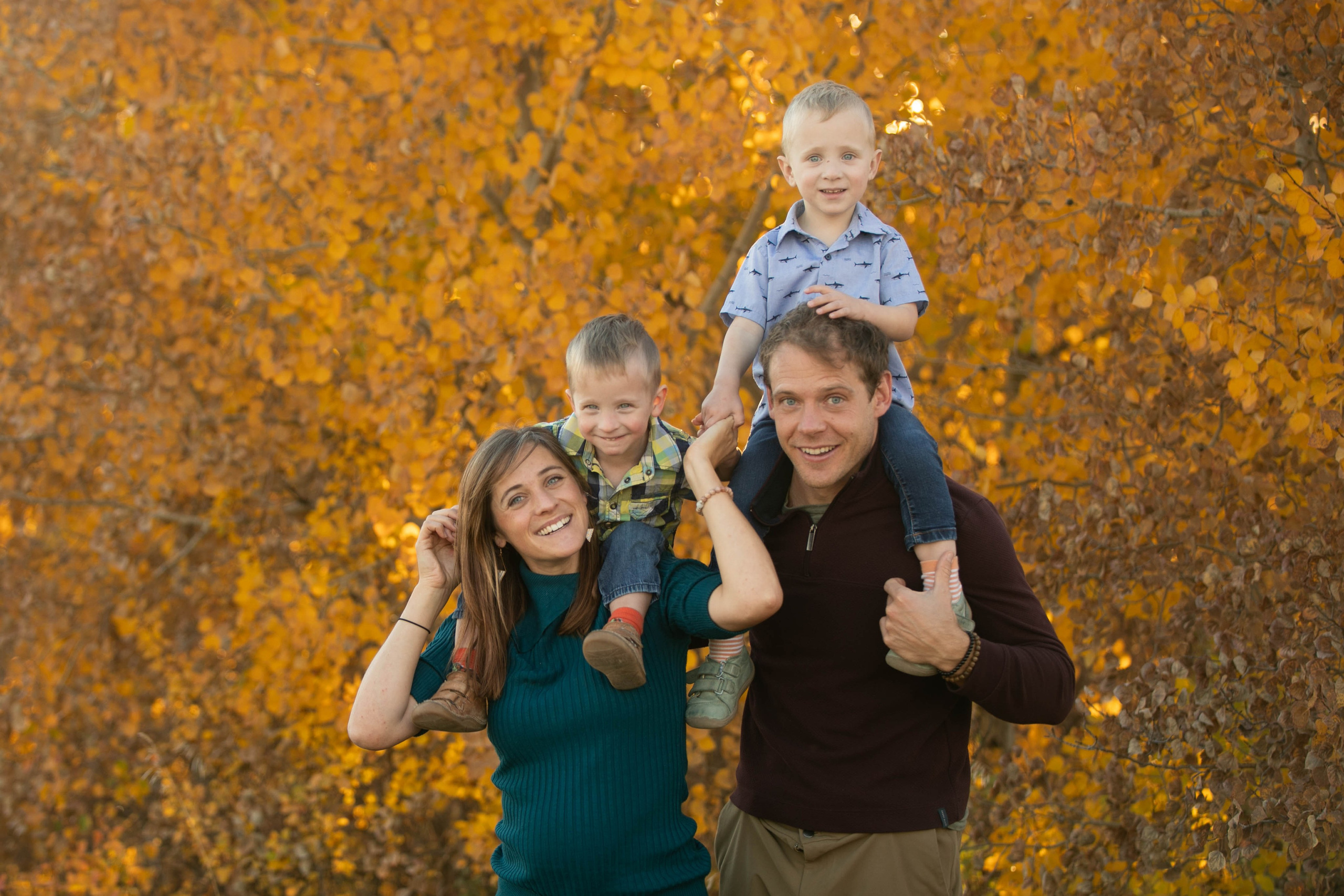 Family Photos — Caitlyn Howe. Ching Li Photography