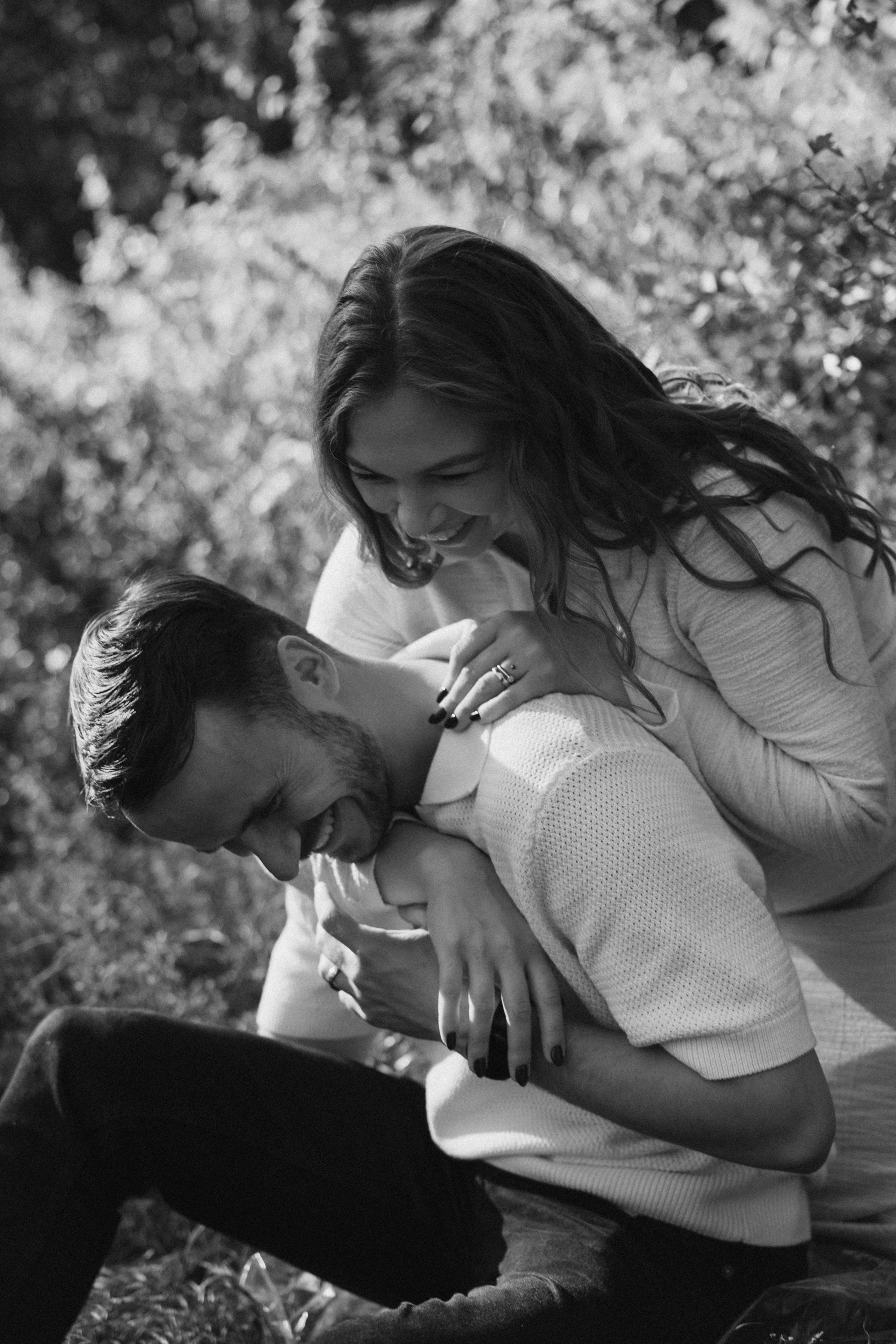 Sigita ir Artūras | Pabėgimas į gamtą ir aštrūs šešėliai. Vestuvių ir šeimų fotografė Lena Bondarenko / belove photo