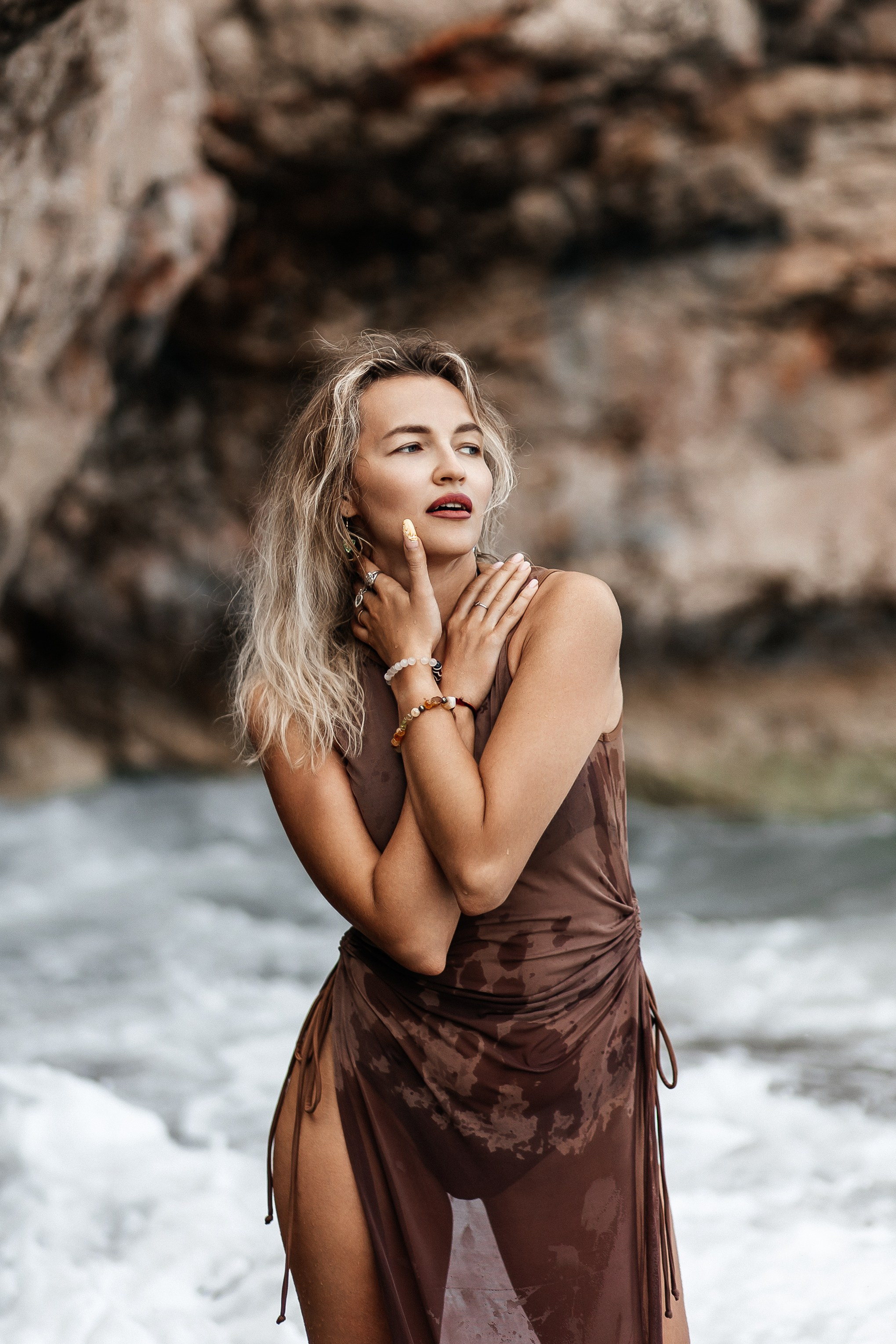 Фотосессия на диком пляже Кемера. Фотограф в Анталии, Кемере и Белеке. Love story, семейные и индивидуальные фотосессии