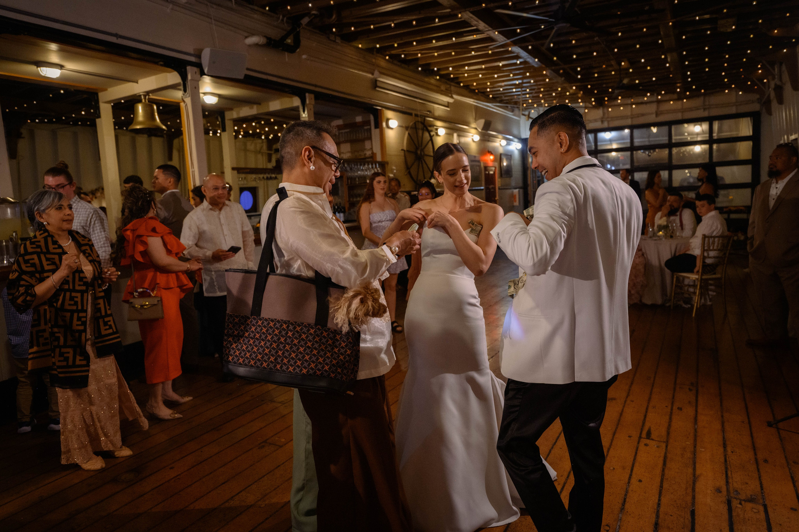 Kevin & Katie. Wedding & portrait photography in the Seattle Area. Helen Michelle photographer