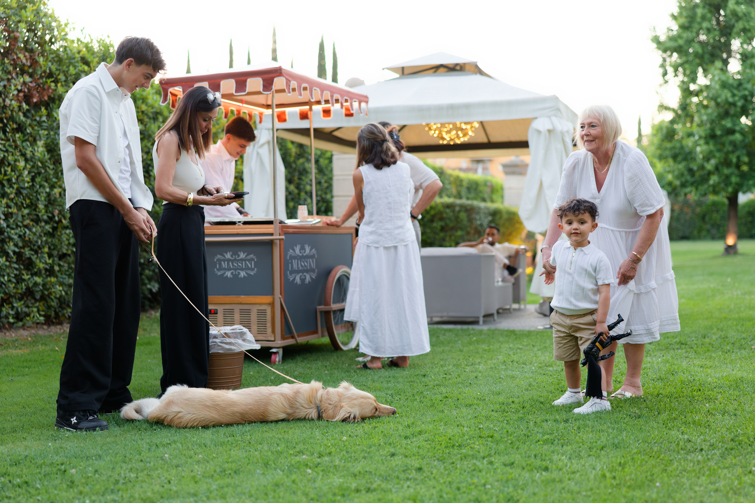 Pizza Party at Tenuta Massini, Florence, Italy. Destination Wedding Photographer — Nikita Burtsev