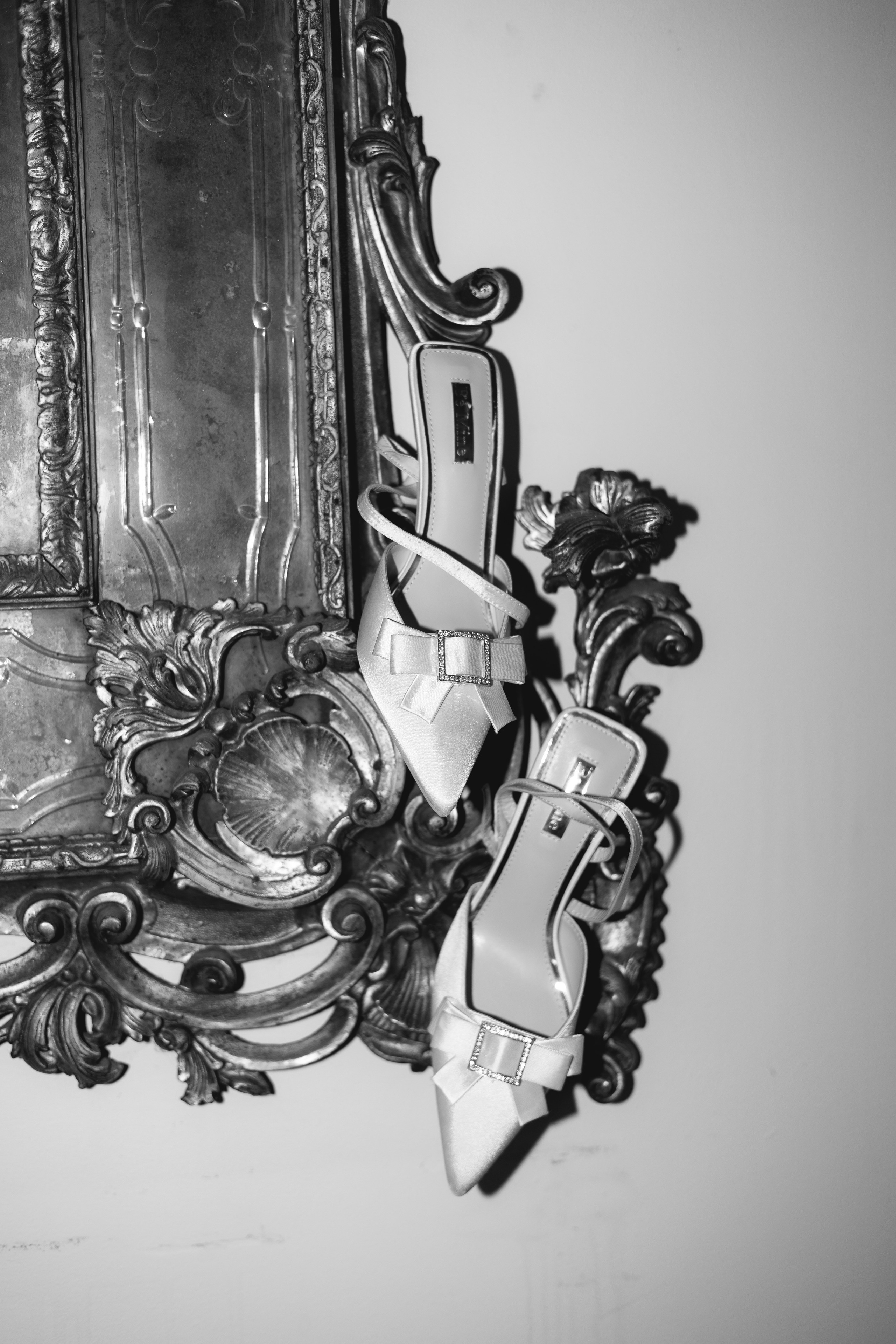 Catherine and Samuel. Sara Luca Wedding Photographer in Italy and Europe