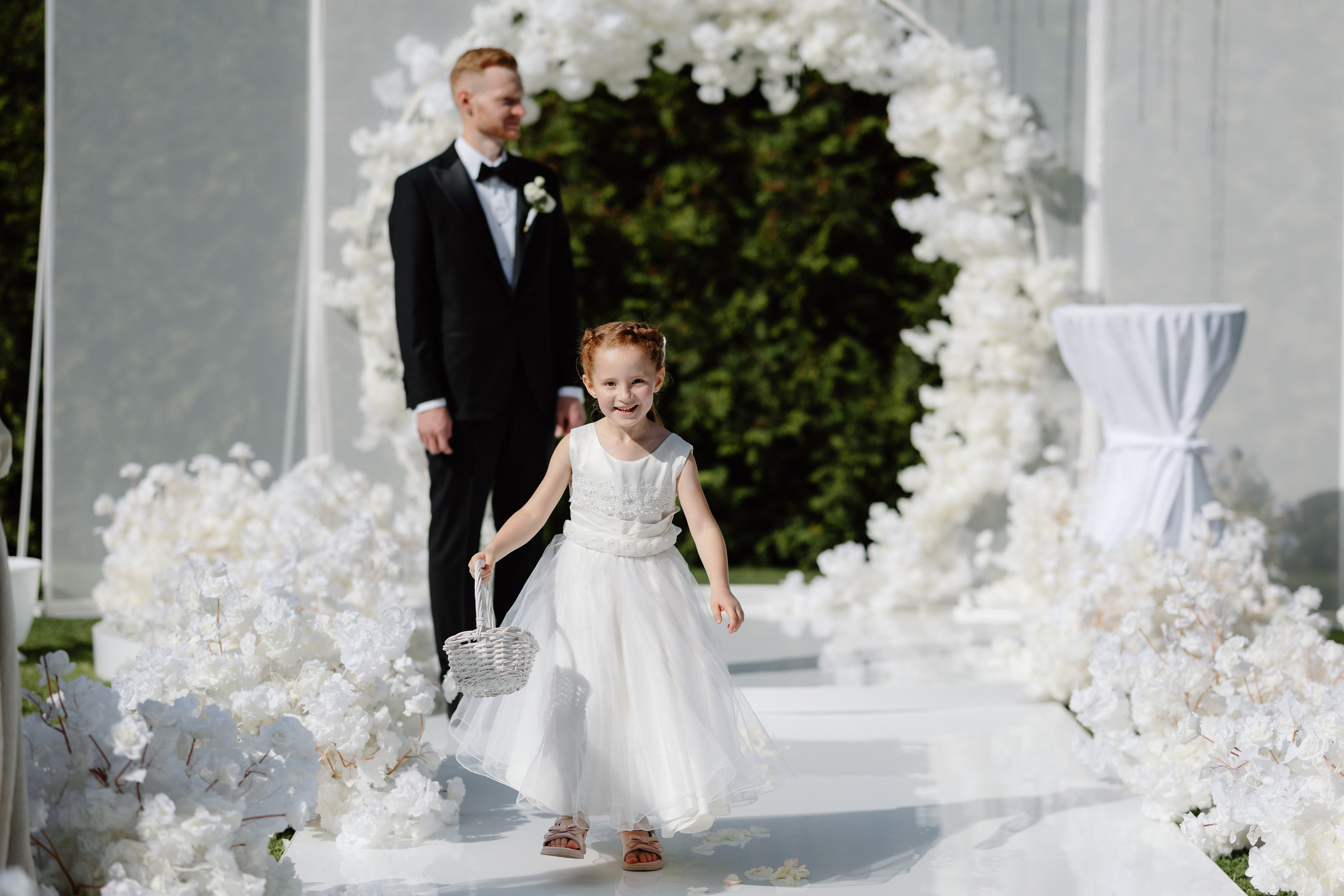 Corina & Dumitru. Main