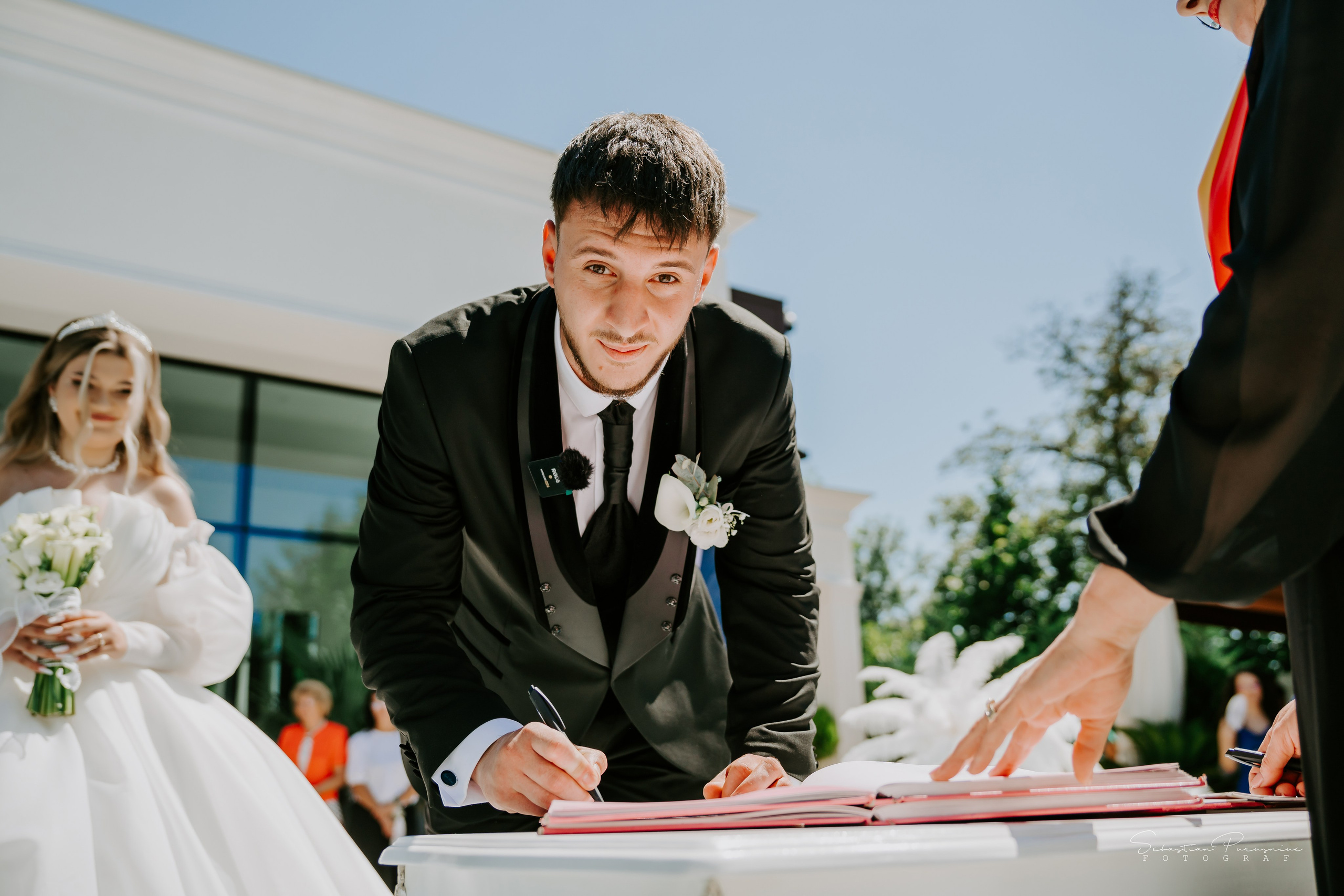 Bianca & Iulian. Sebastian Purusniuc Fotograf - Iasi