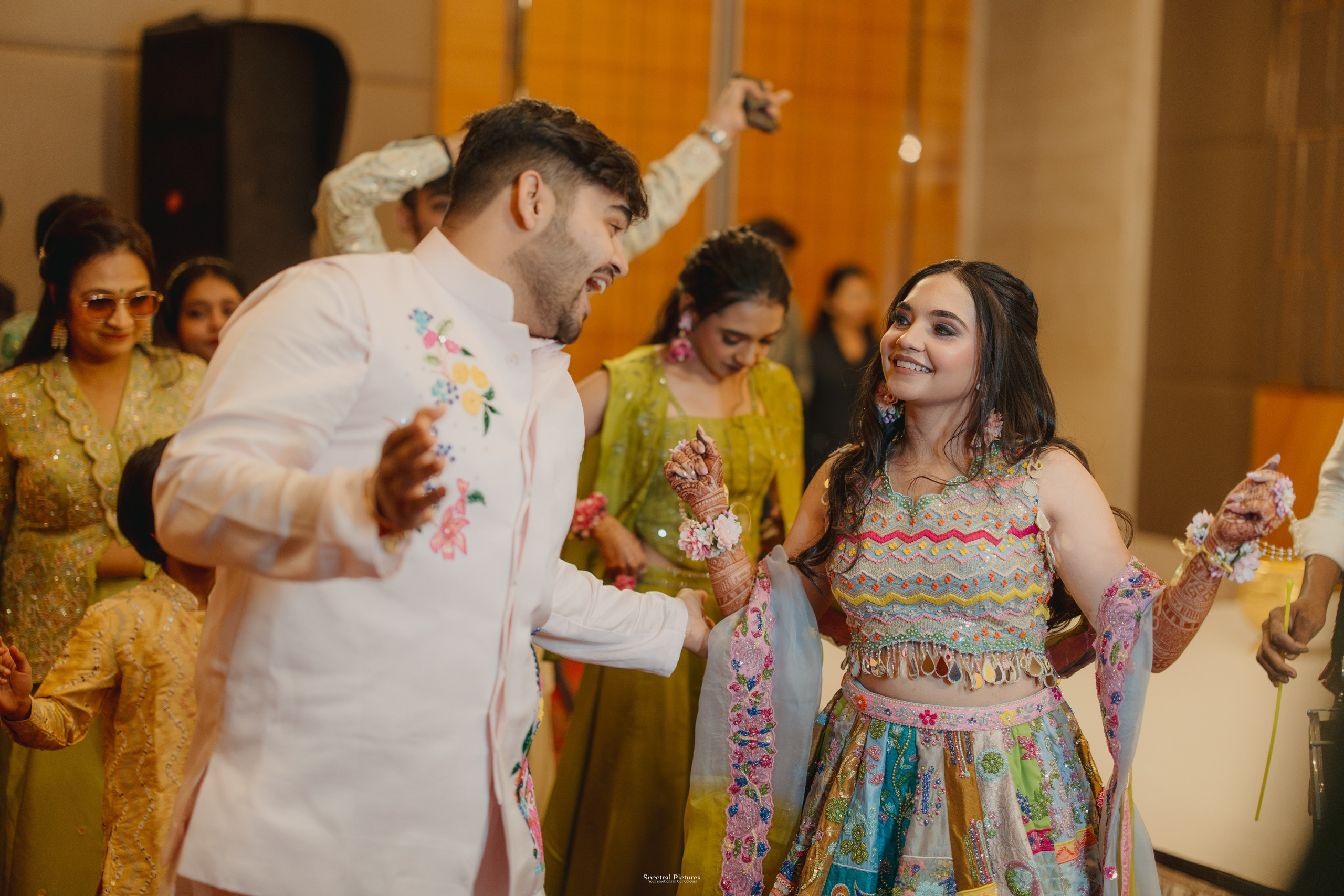 #ADIकीAESHहै