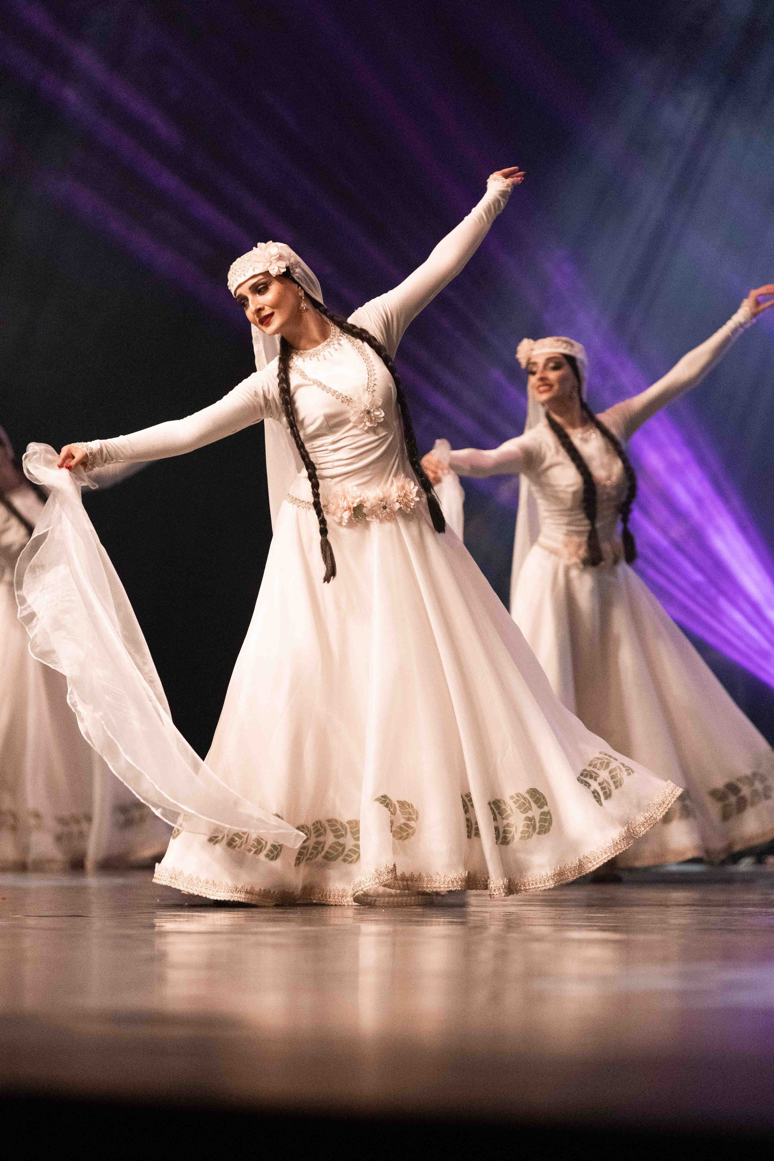 STATE DANCE ENSEMBLE. Wedding&Event photographer Ismail Rzayev in Baku