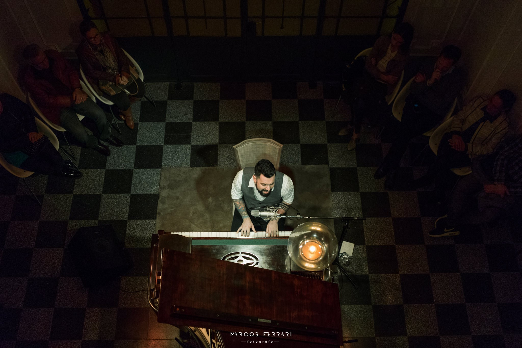 PABLO CORDERO | Solo (show). Marcos Ferrari Fotógrafo