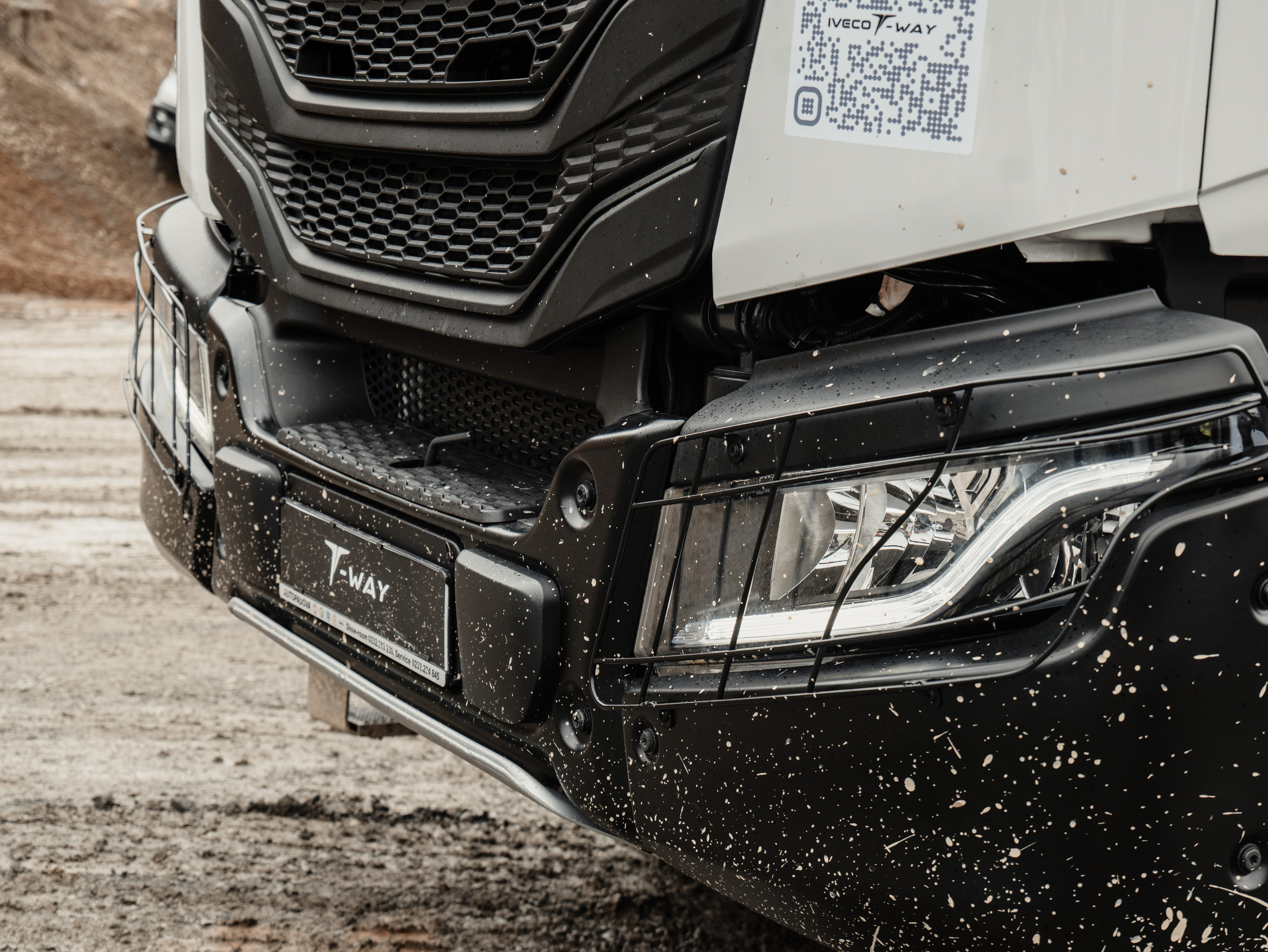 LANSARE IVECO T-WAY. Freesh Media Products