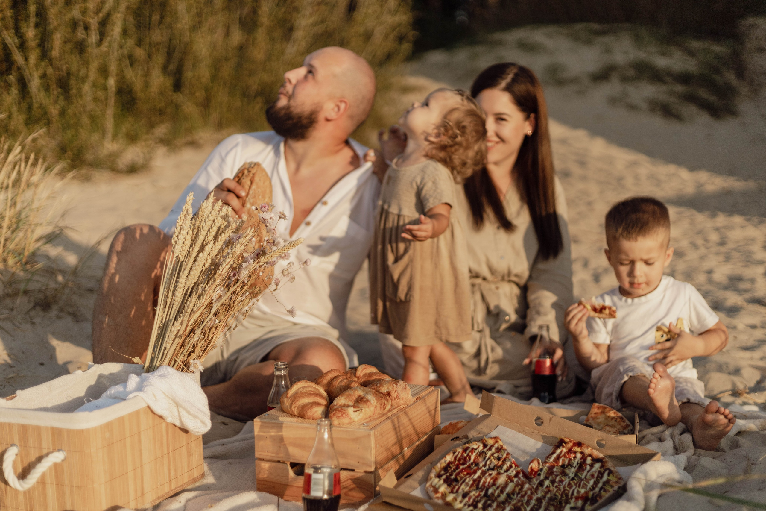 DIĀNAS ģimene. GALVENĀ