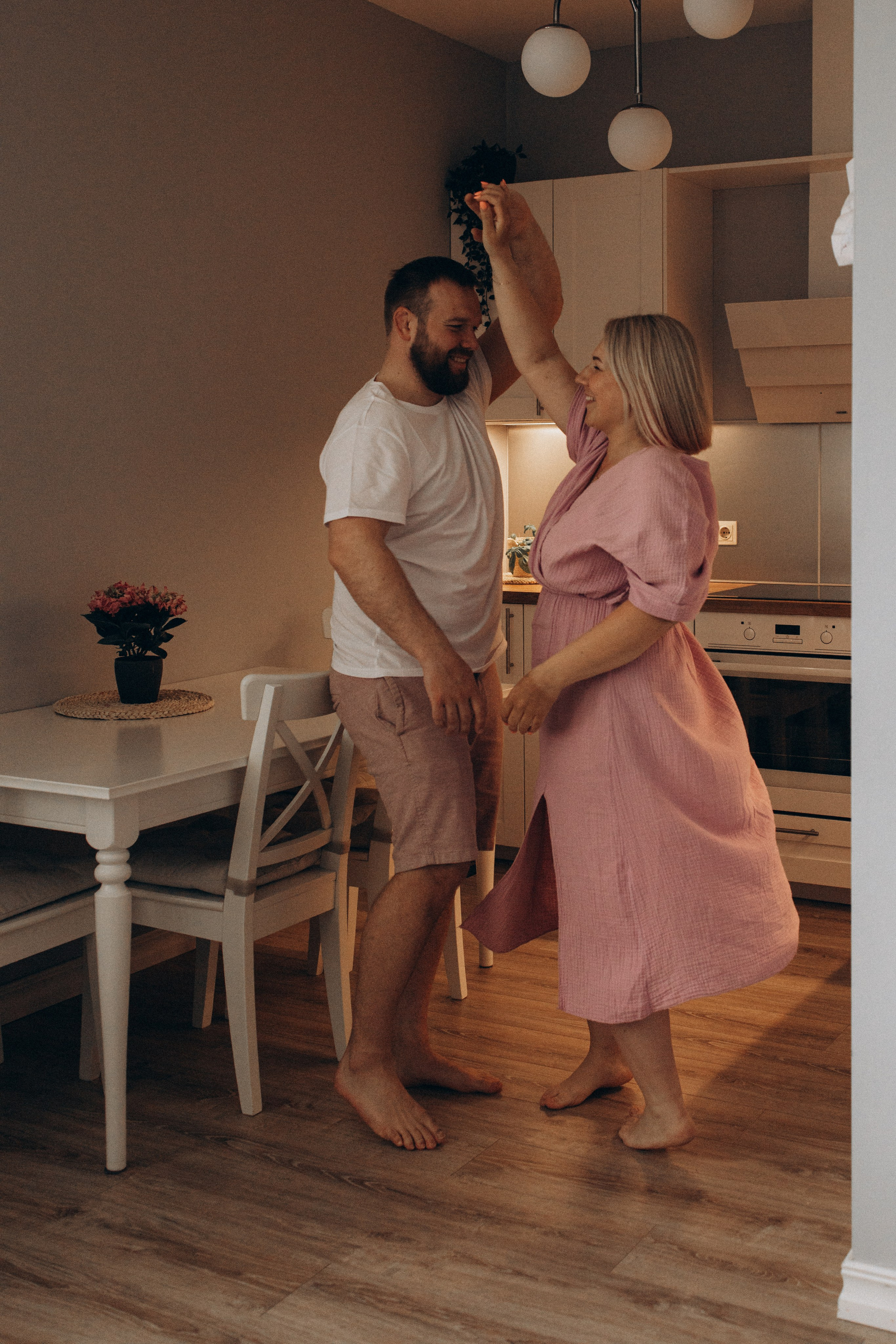 LAINES ģimene. GALVENĀ