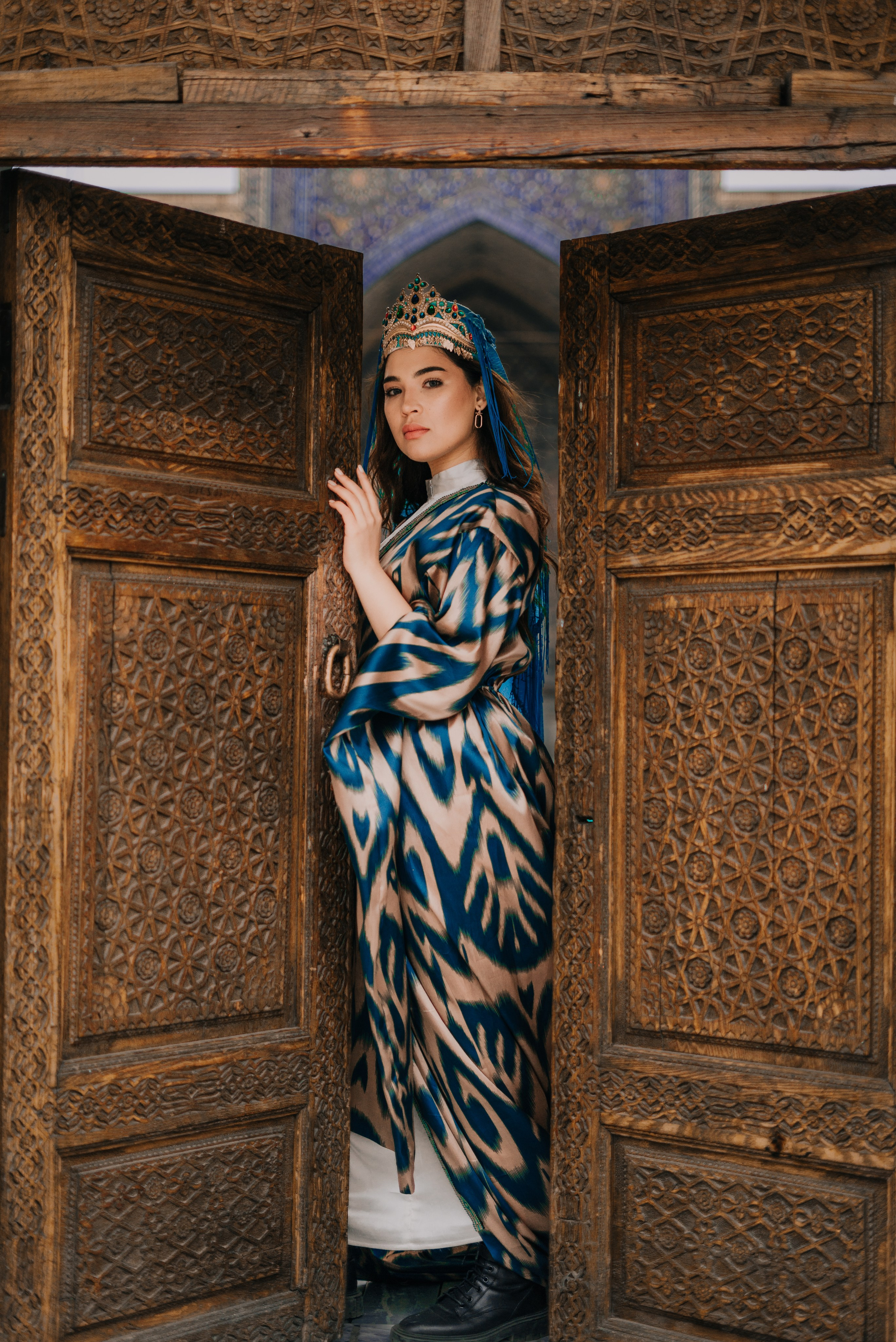 Photo walk on Registan Square. Photographer in Uzbekistan and Samarkand Djasur Marupov