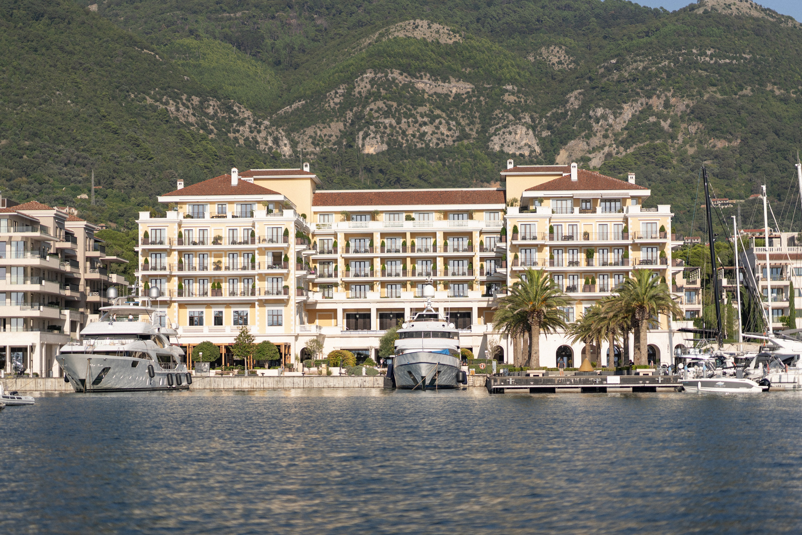 Regent Porto Montenegro Hochzeit: Ihr mediterraner Traum