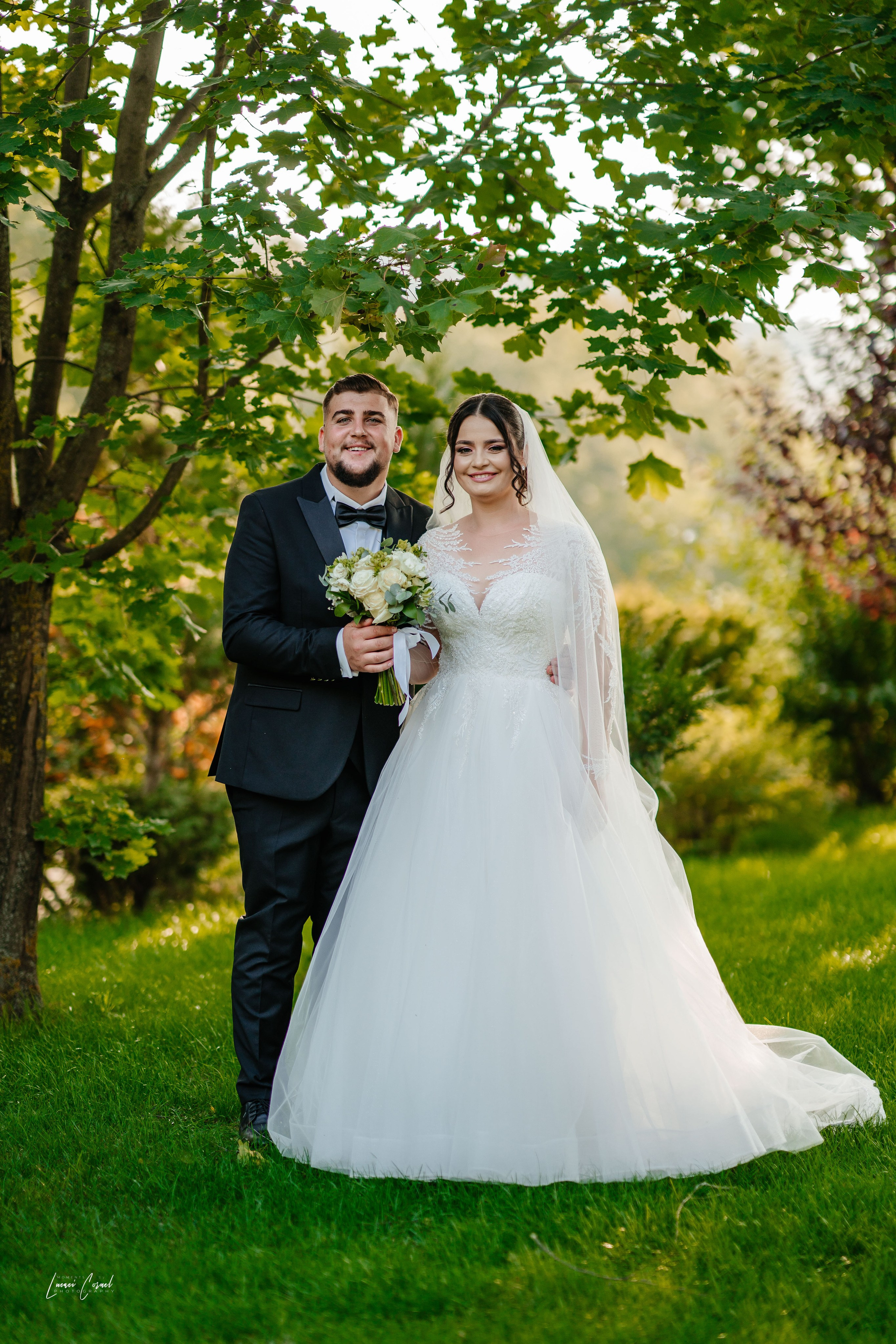 Fotograf de Nuntă Profesional — Fotografie Jurnalistică și Clasică pentru Amintiri de Neuitat. Fotograf de nuntă, corporate, botezuri, majorate și aniversări Roman, Lucaci Cornel