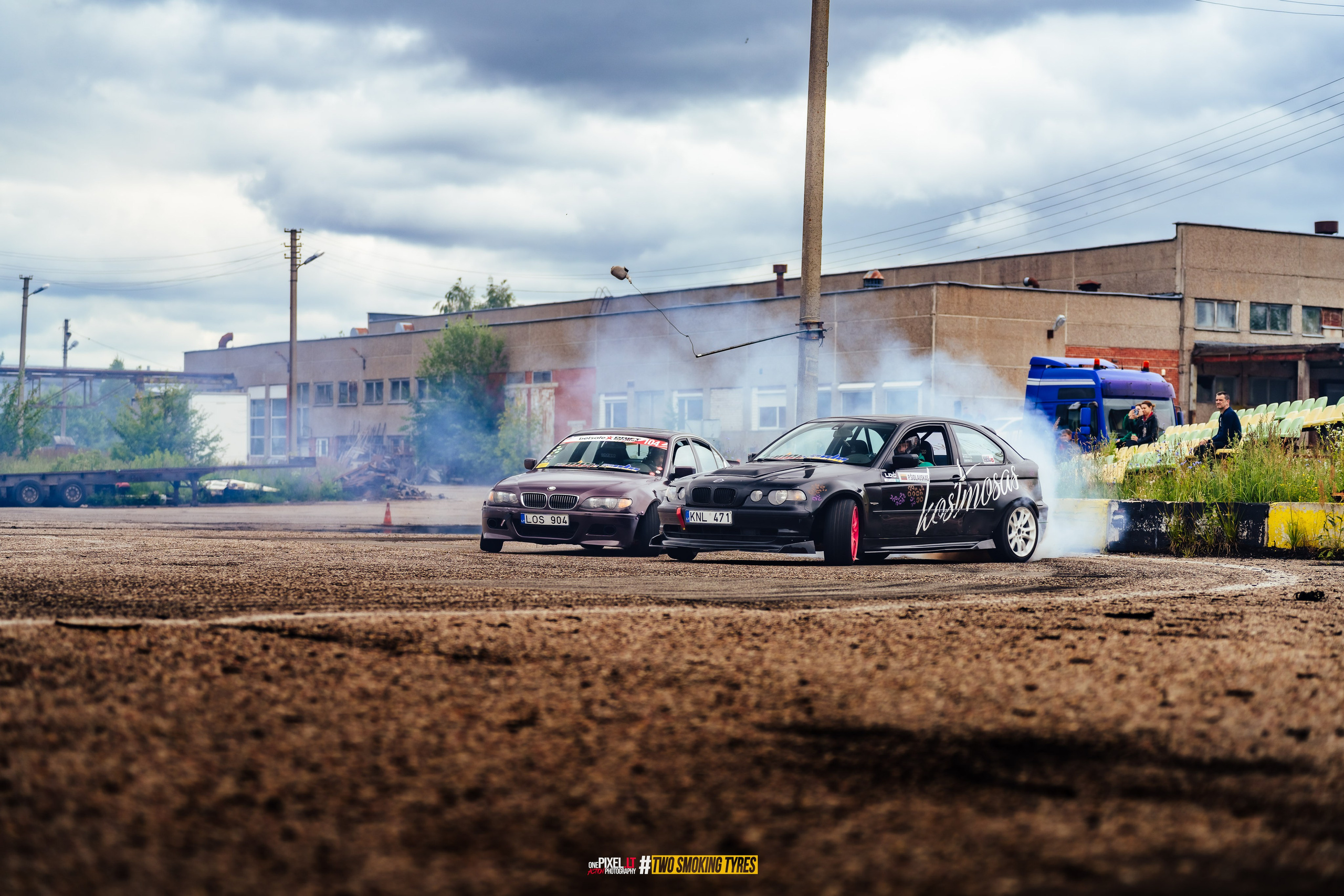 Side to Side #DRIFTDAY. OnePIXEL