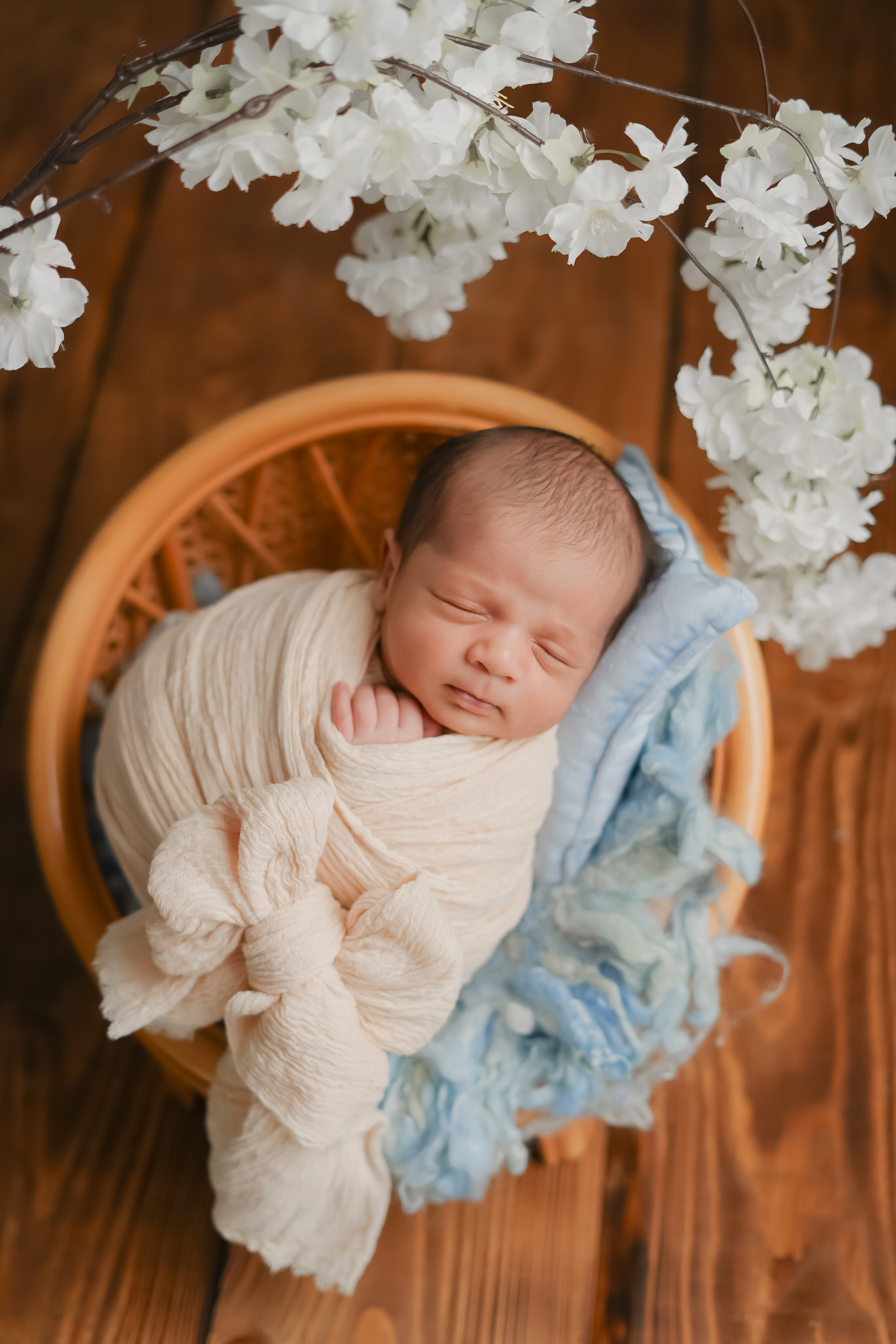 Babyfotoshooting Lindenberg Neugeborenenfotografie Allgäu Neugeborene Fotograf Bayern Babyfotograf Lindenberg Newborn Fotoshooting Allgäu Babyfotos Zuhause Lindenberg Neugeborene Fotoshooting Studio Bayern