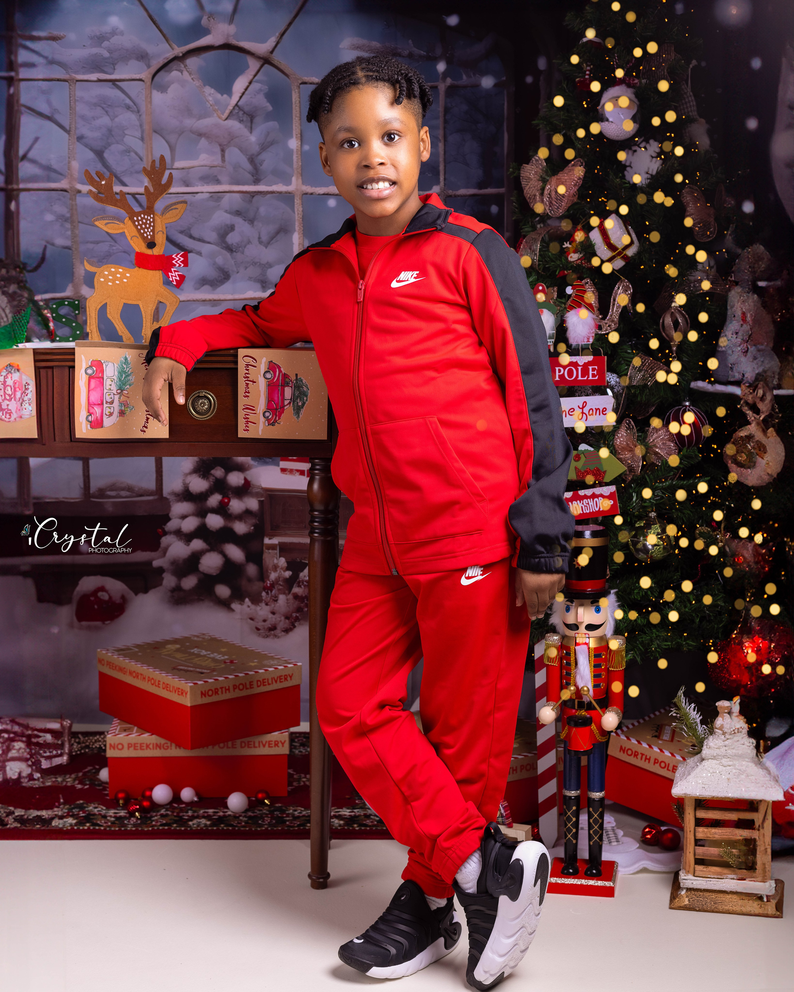 Mini Christmas. Children, Maternity and Family Portrait Photographer in Manchester, UK