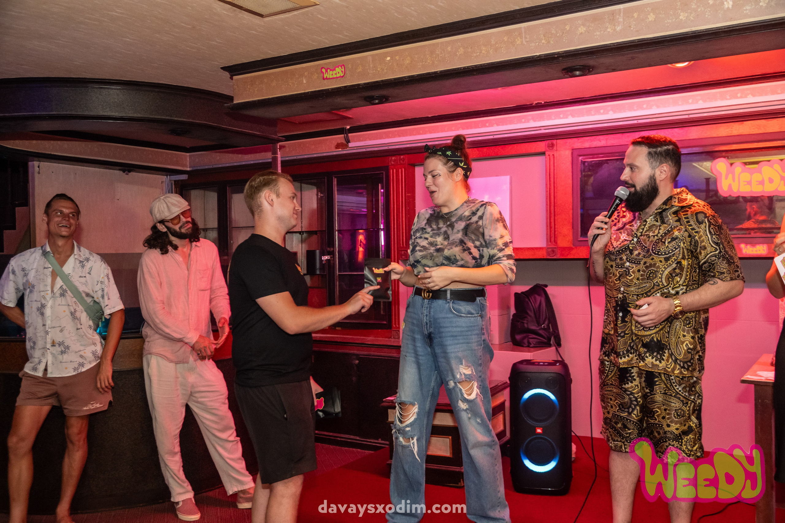 Розыгрыш каннабиса Weedy | Фоторепортаж | Афиша | DAVAYSXODIM.com PHUKET. АФИША|ФОТОРЕПОРТАЖИ|ИВЕНТЫ|ПХУКЕТ