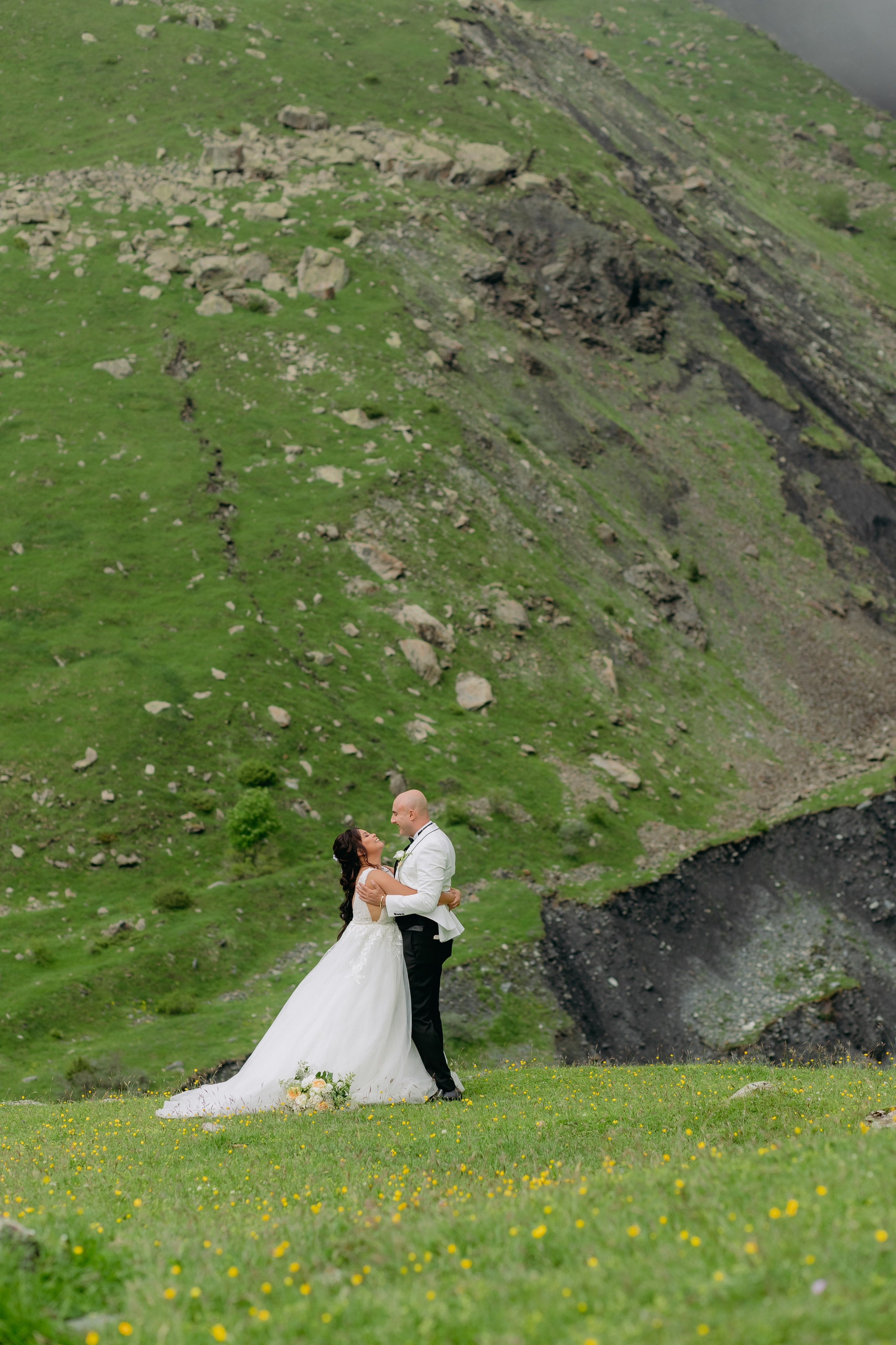 Kazbegi (3,5 hours from Tbilisi)/Казбеги (3,5 часа от Тбилиси). Photographer Anna Nazarenko