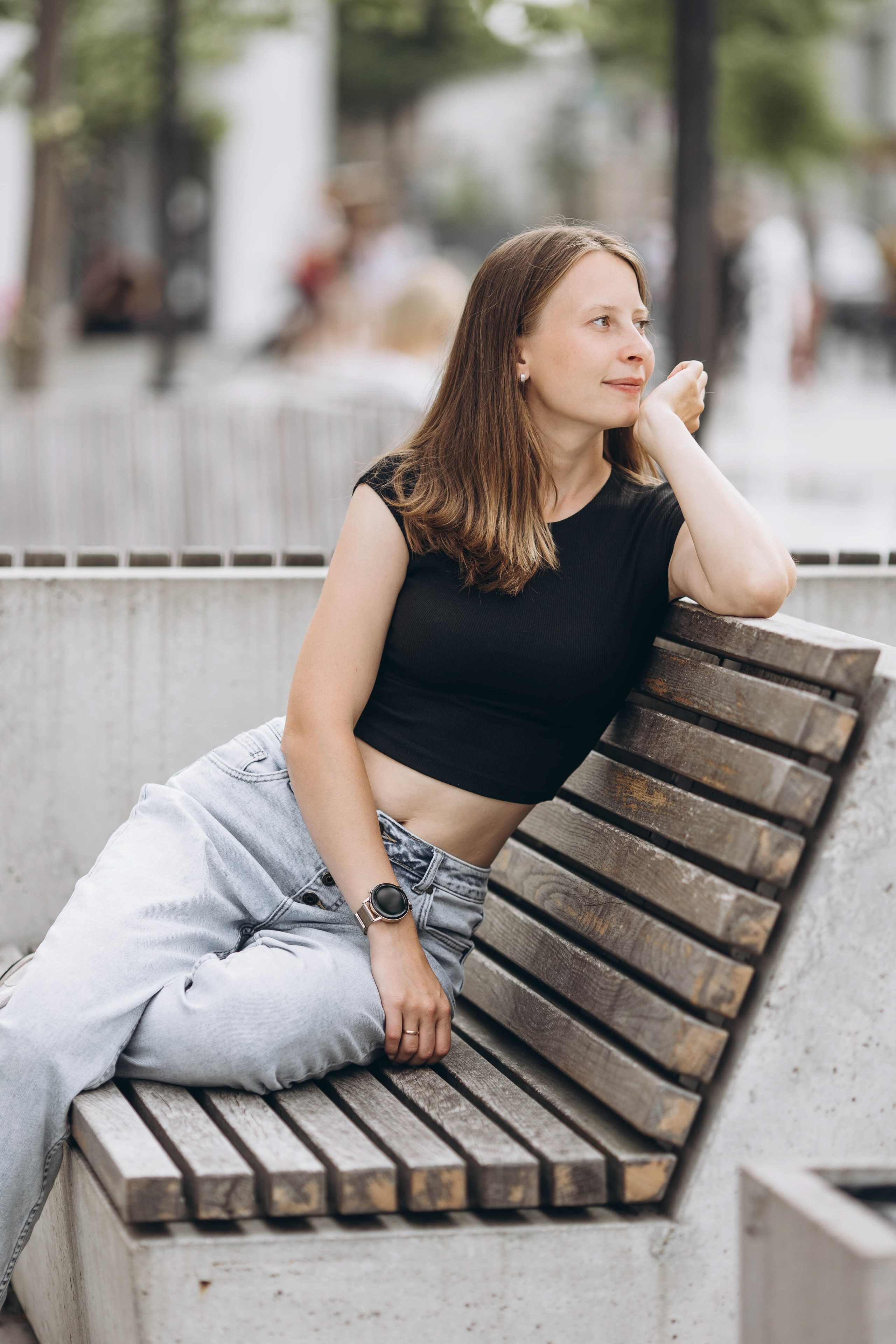 Along the streets of Vilnius in lifestyle style. Family photographer in Vilnuis Svetlana Naumova