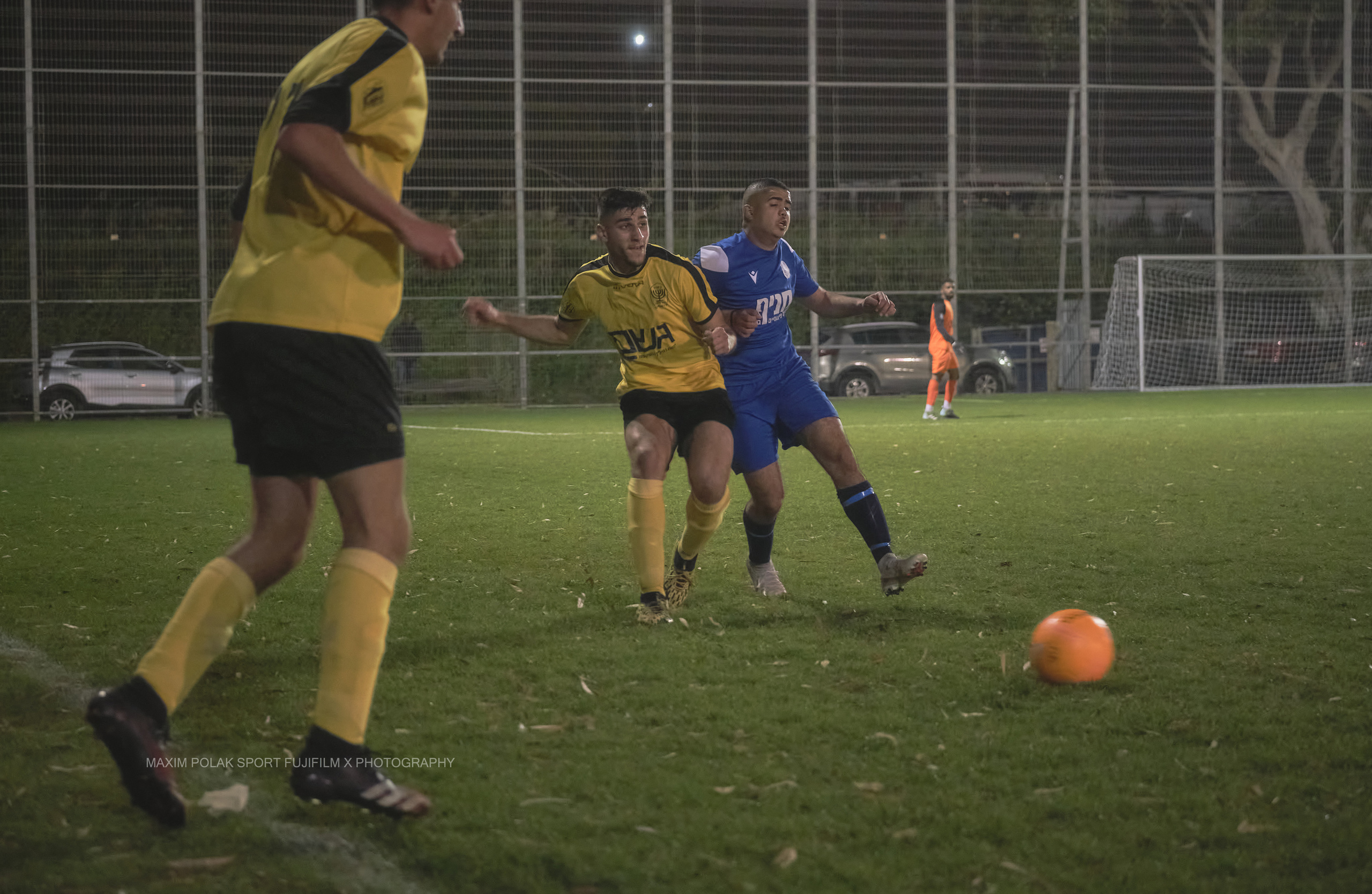 כדורגל. Middle East Photo Agency — Weddings, Bar & Bat Mitzvahs, Brit Milah, Theater, Magnets, Portraits