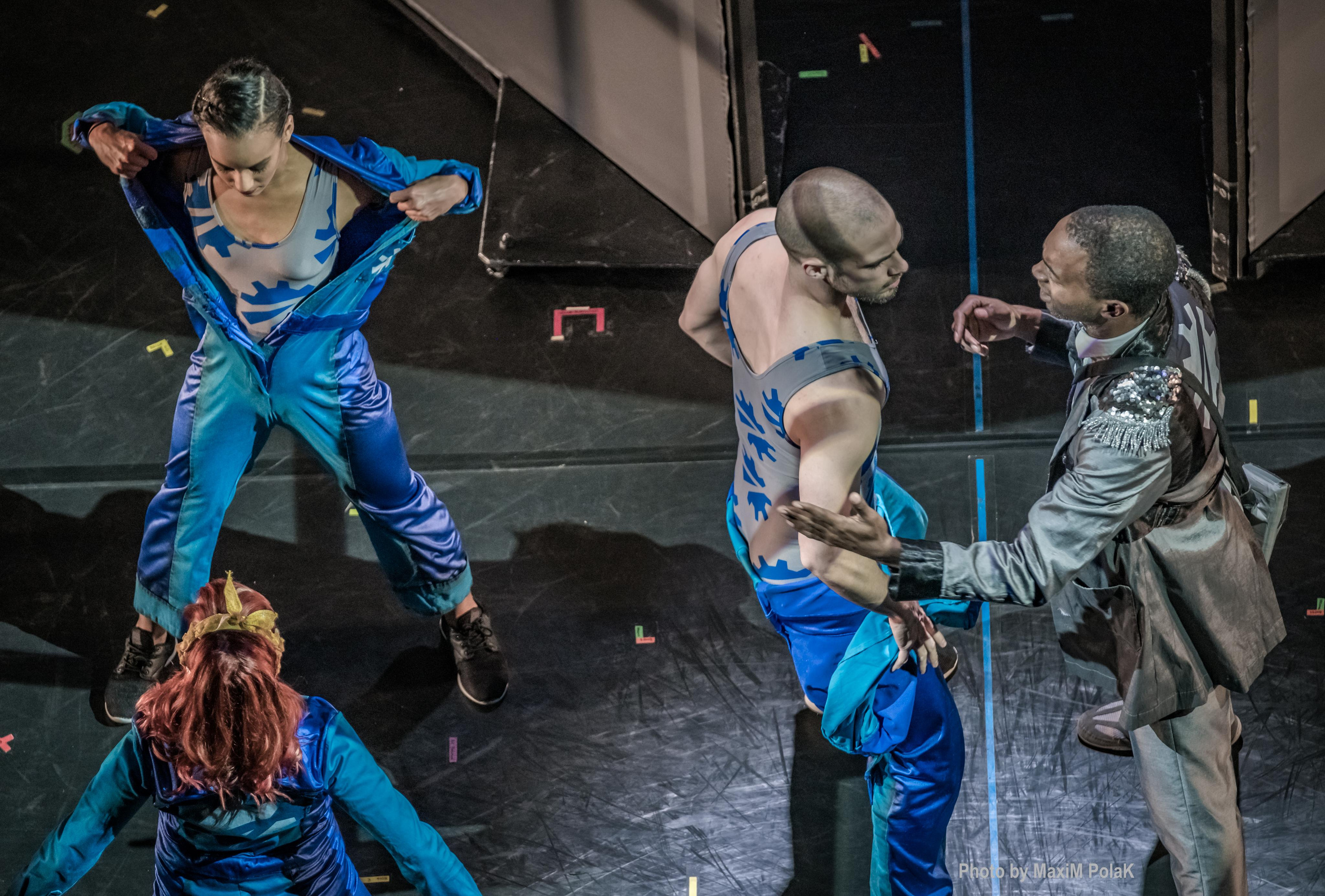 Pilobolus. USA. Middle East Photo Agency — Weddings, Bar & Bat Mitzvahs, Brit Milah, Theater, Magnets, Portraits