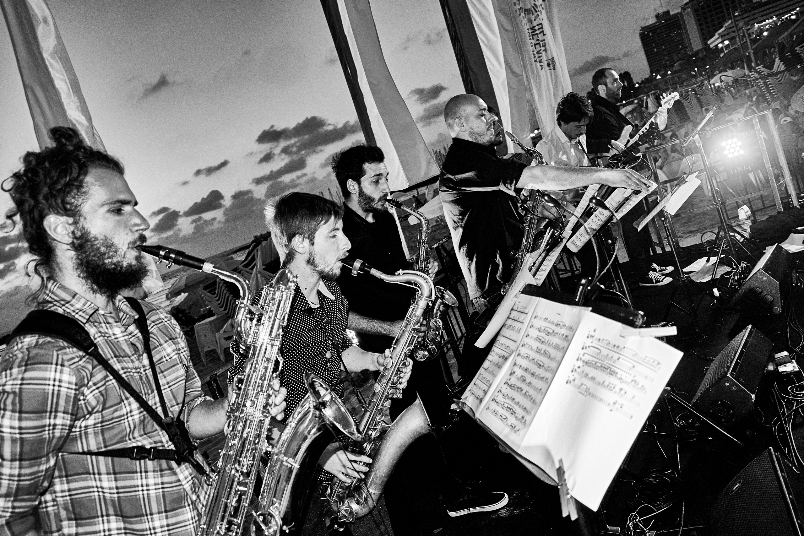 Middle East Photo Agency סוכנות צילום המזרח התיכון — צילום מקצועי והדפסת מגנטים לאירועים