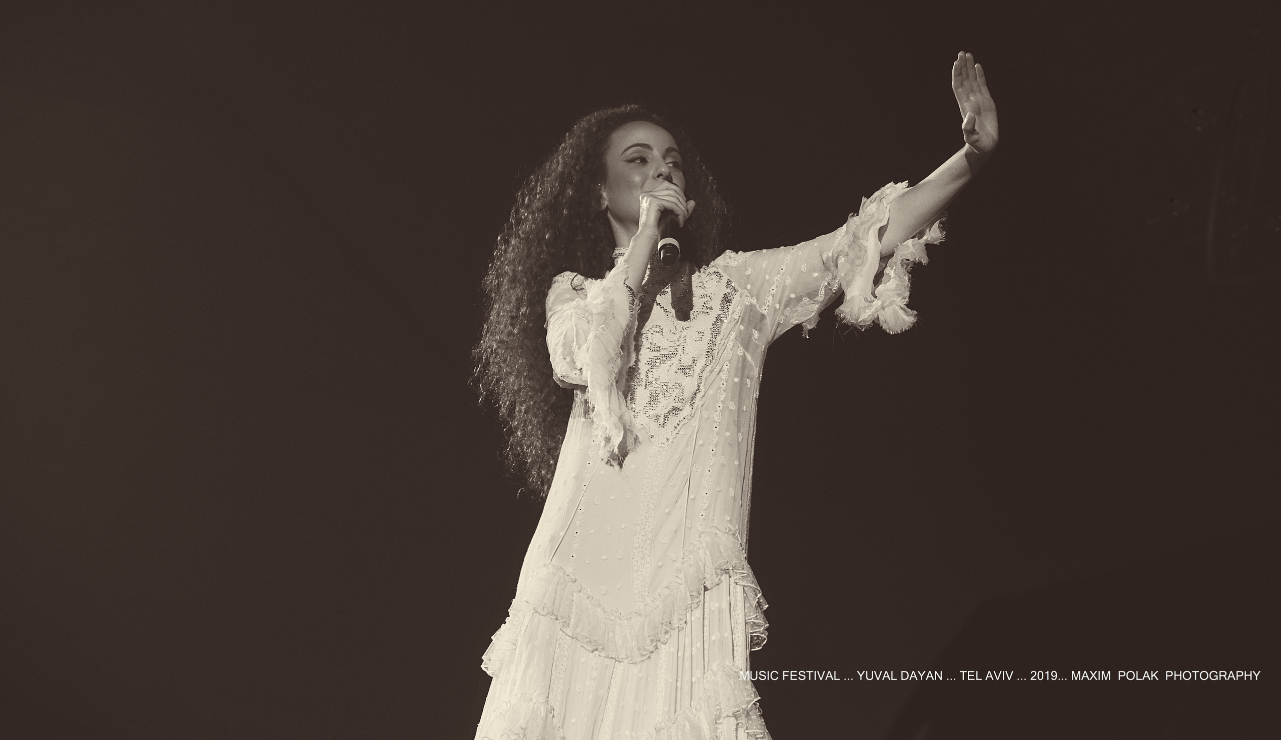 YUVAL DAYAN. Middle East Photo Agency סוכנות צילום המזרח התיכון — צילום מקצועי והדפסת מגנטים לאירועים