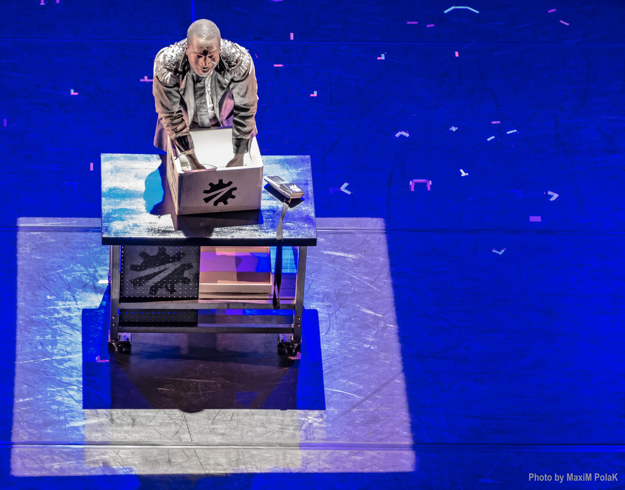 Pilobolus. USA. Middle East Photo Agency — Weddings, Bar & Bat Mitzvahs, Brit Milah, Theater, Magnets, Portraits