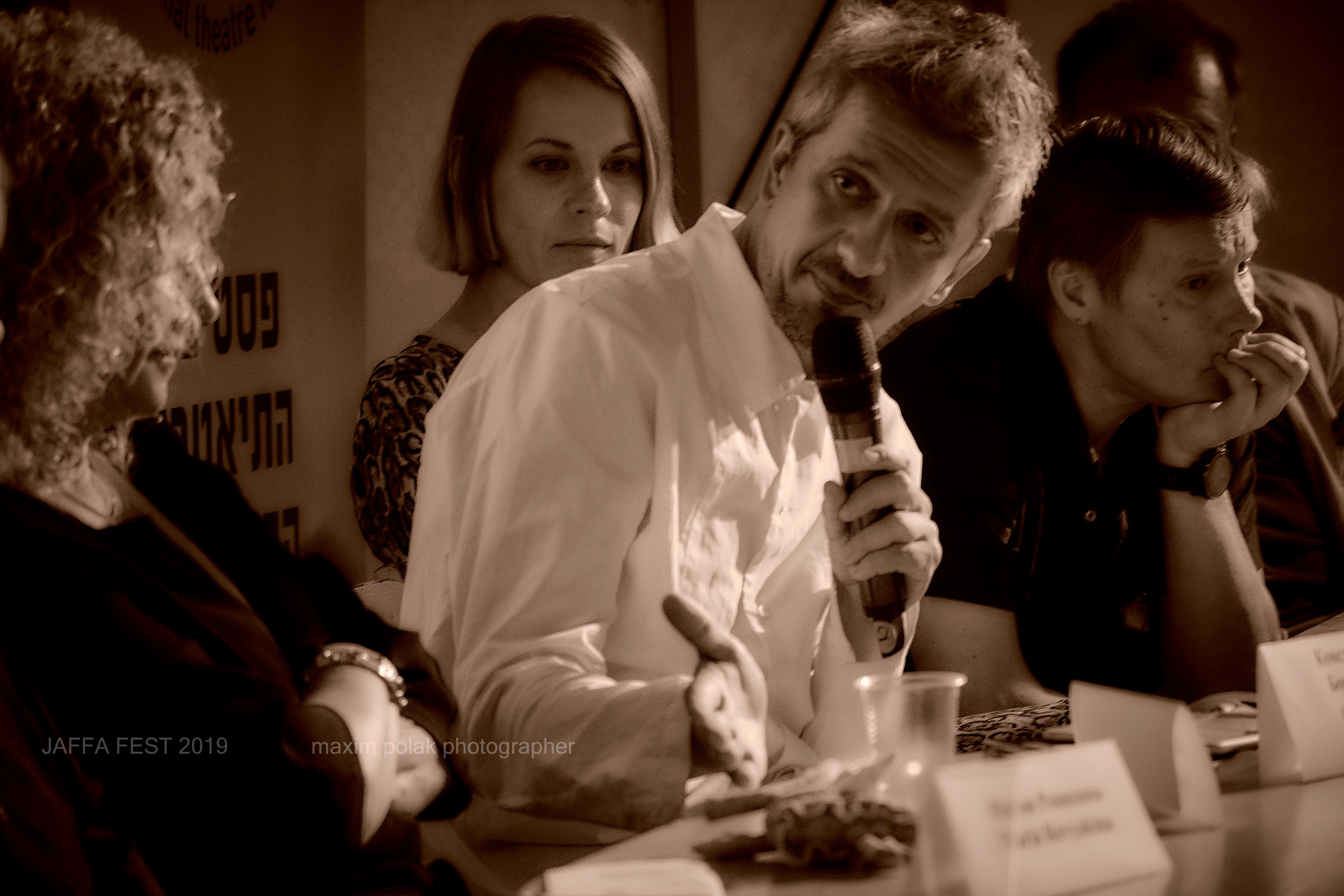 MXT Moscow. Middle East Photo Agency סוכנות צילום המזרח התיכון — צילום מקצועי והדפסת מגנטים לאירועים