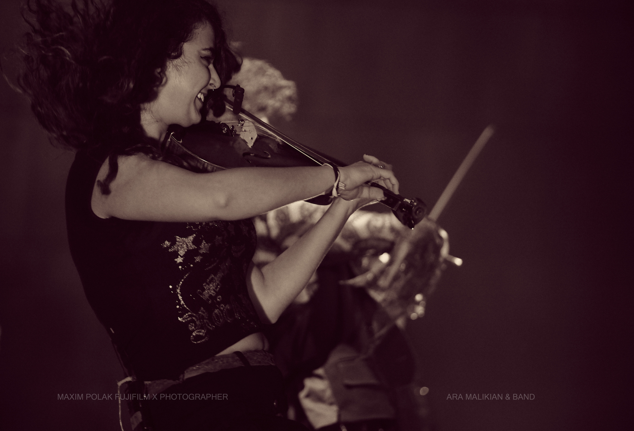 ARA MALIKIAN. Middle East Photo Agency סוכנות צילום המזרח התיכון — צילום מקצועי והדפסת מגנטים לאירועים