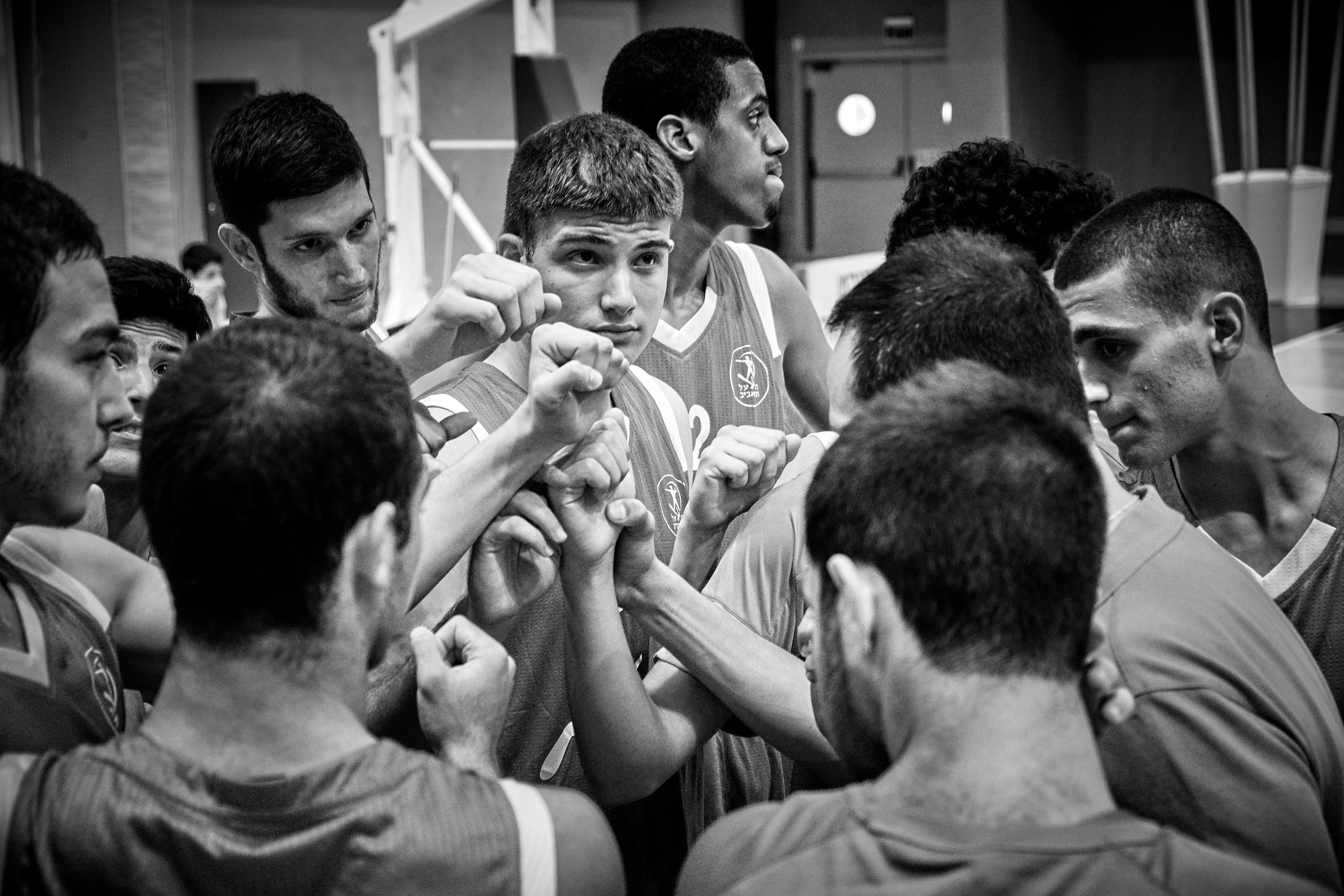 U-19 International Basketball Tournament. Middle East Photo Agency סוכנות צילום המזרח התיכון — צילום מקצועי והדפסת מגנטים לאירועים