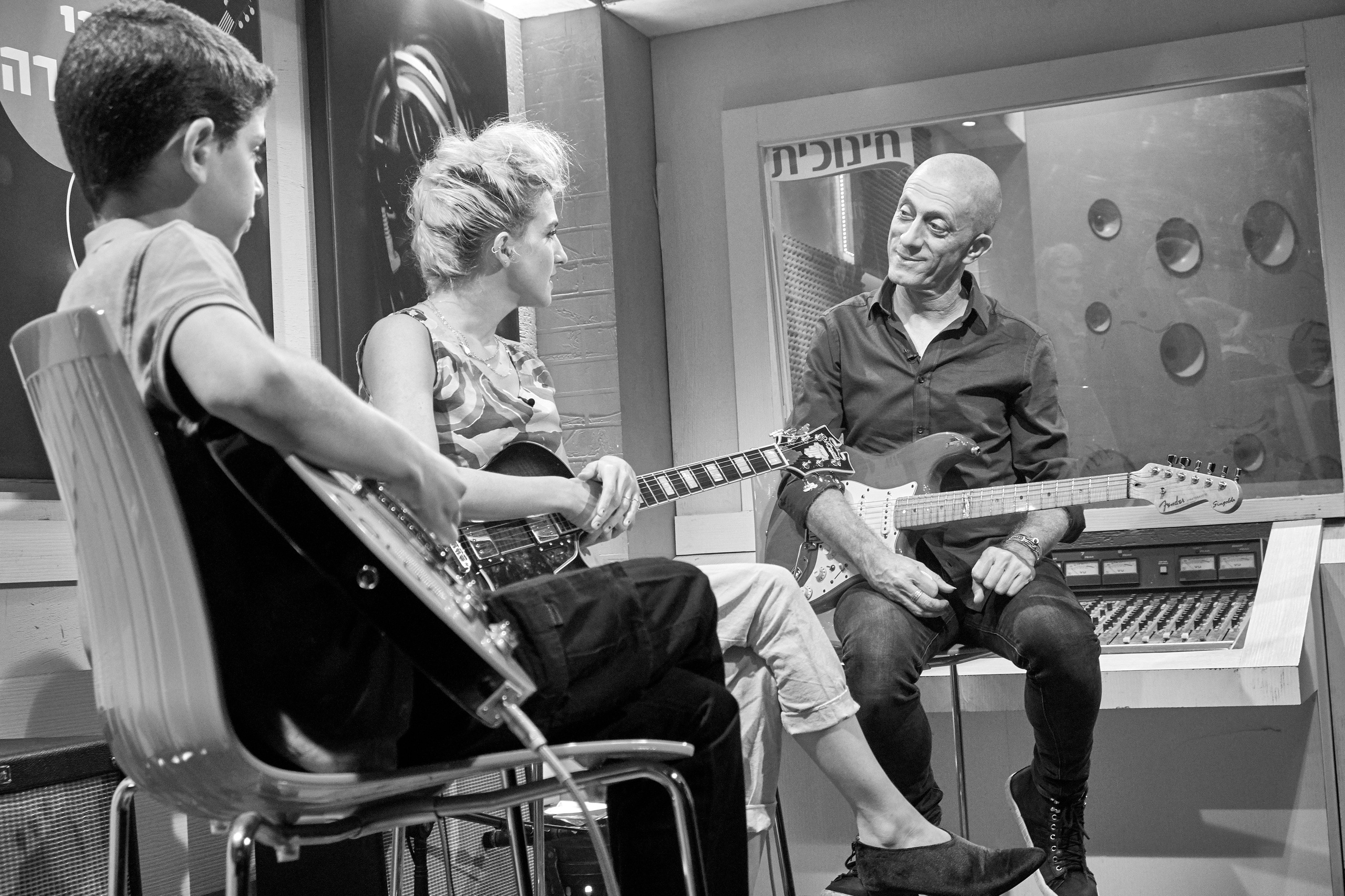 TV Hinuhit 2. Middle East Photo Agency סוכנות צילום המזרח התיכון — צילום מקצועי והדפסת מגנטים לאירועים