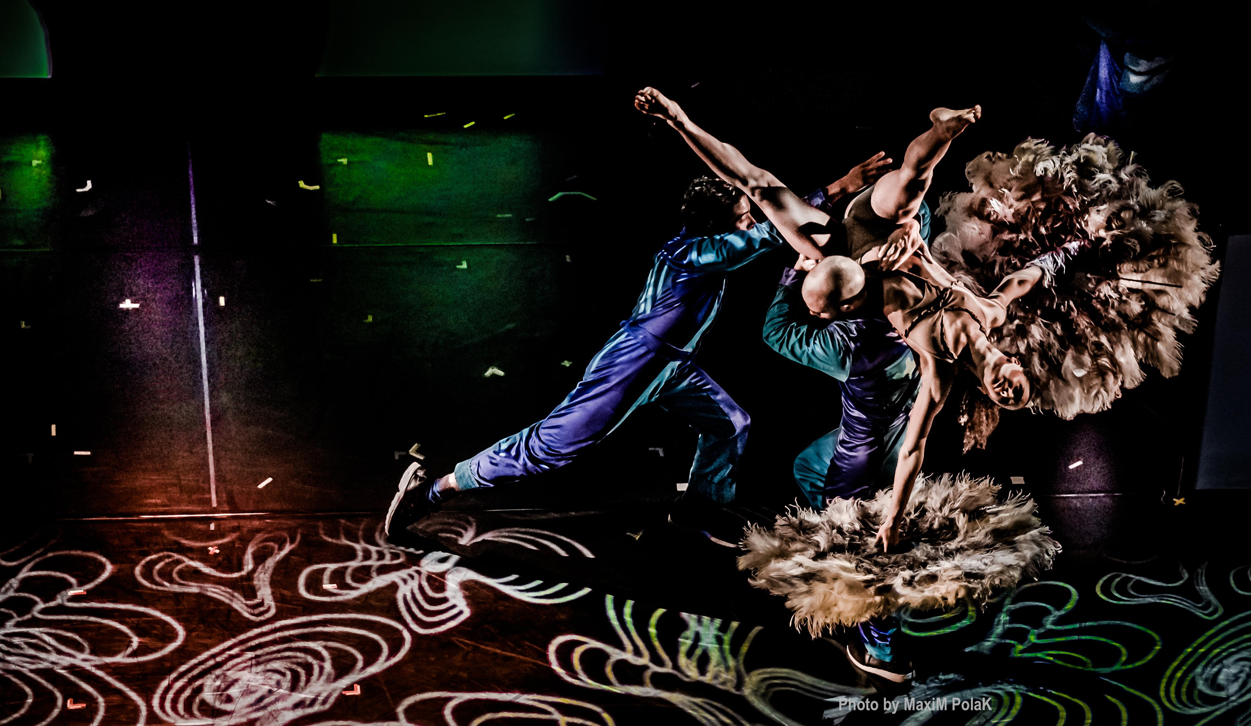 Pilobolus. USA. Middle East Photo Agency — Weddings, Bar & Bat Mitzvahs, Brit Milah, Theater, Magnets, Portraits
