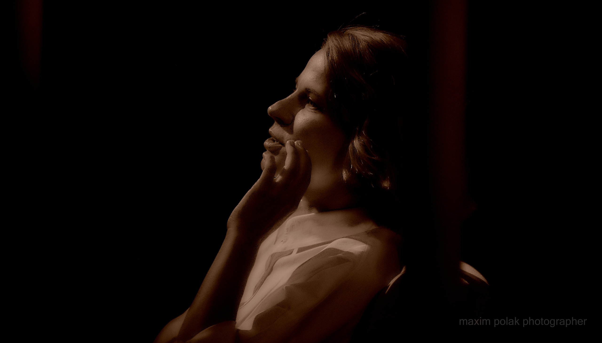 MXT Moscow. Middle East Photo Agency סוכנות צילום המזרח התיכון — צילום מקצועי והדפסת מגנטים לאירועים