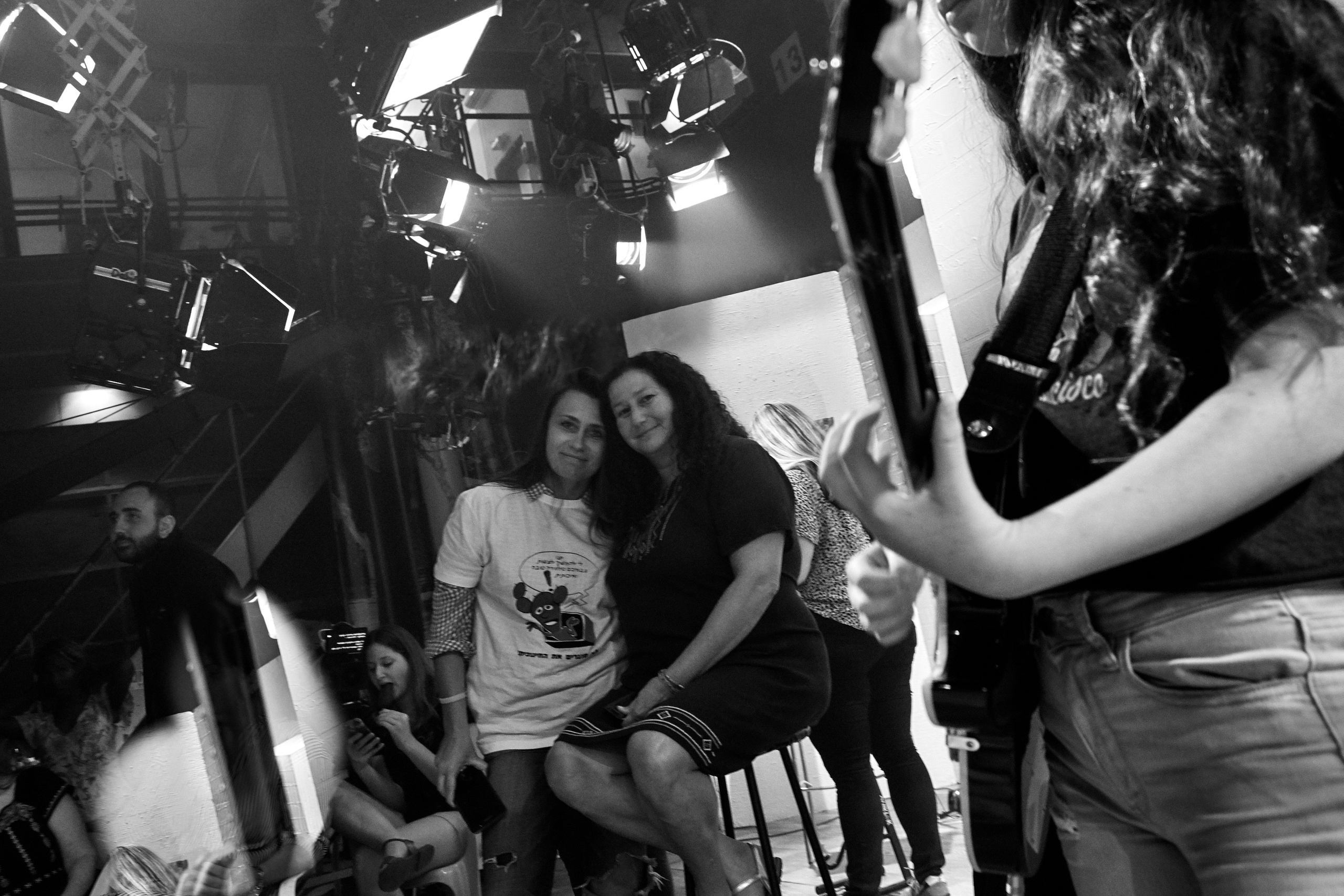 TV Hinuhit 2. Middle East Photo Agency סוכנות צילום המזרח התיכון — צילום מקצועי והדפסת מגנטים לאירועים