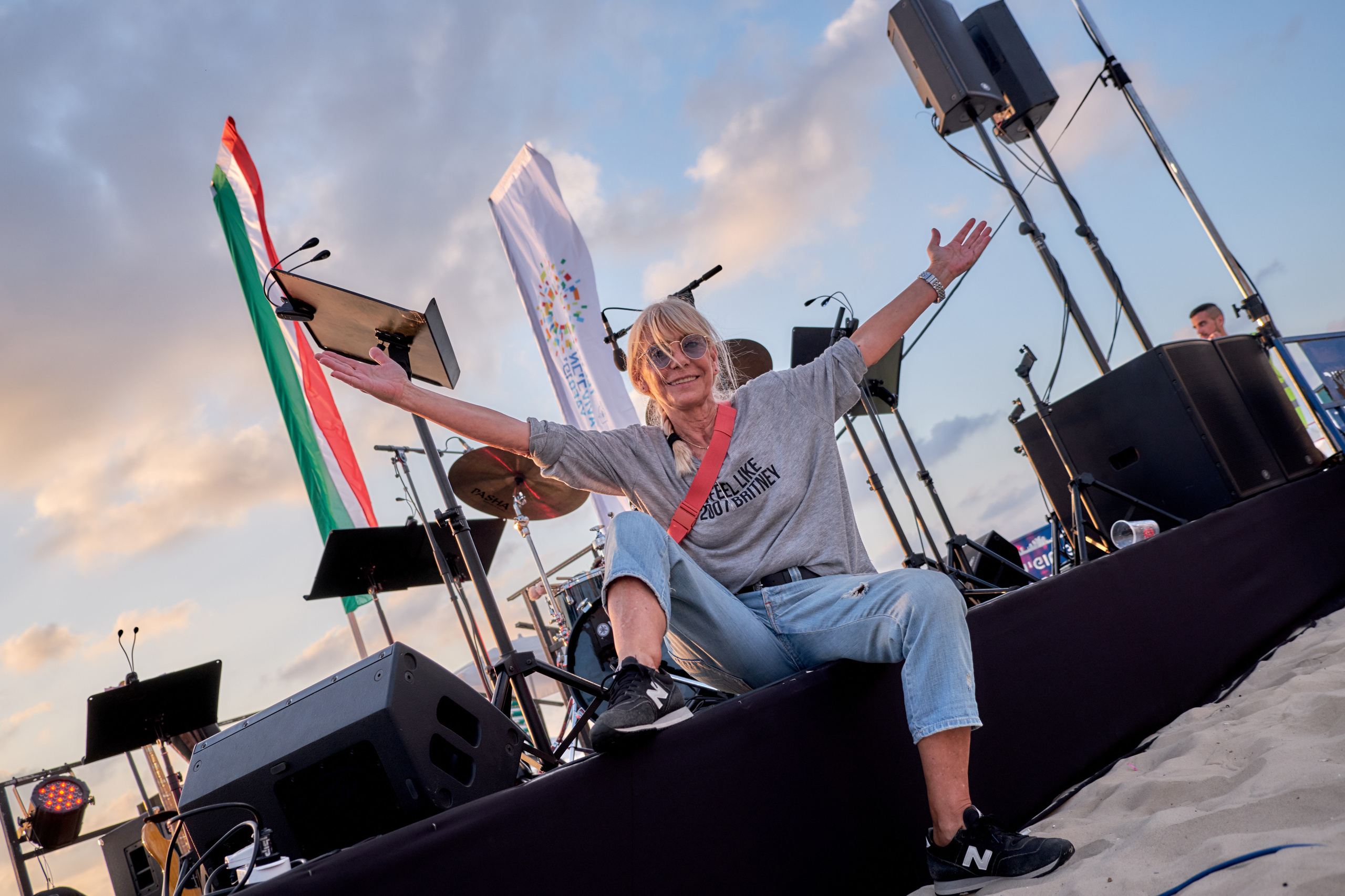 Middle East Photo Agency סוכנות צילום המזרח התיכון — צילום מקצועי והדפסת מגנטים לאירועים