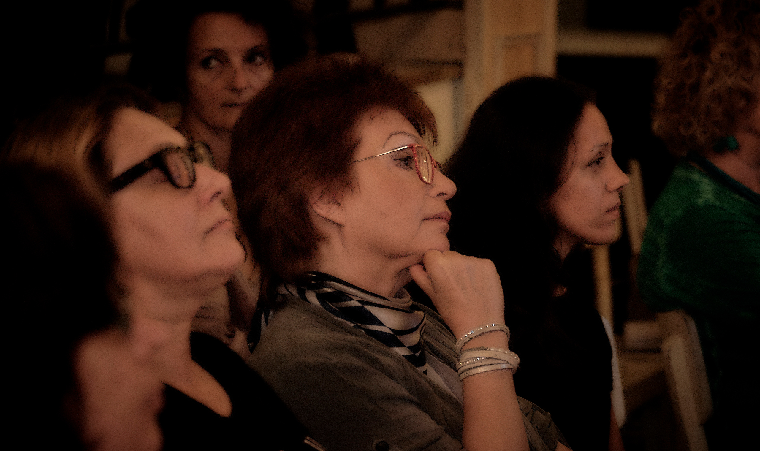 MXT Moscow. Middle East Photo Agency סוכנות צילום המזרח התיכון — צילום מקצועי והדפסת מגנטים לאירועים