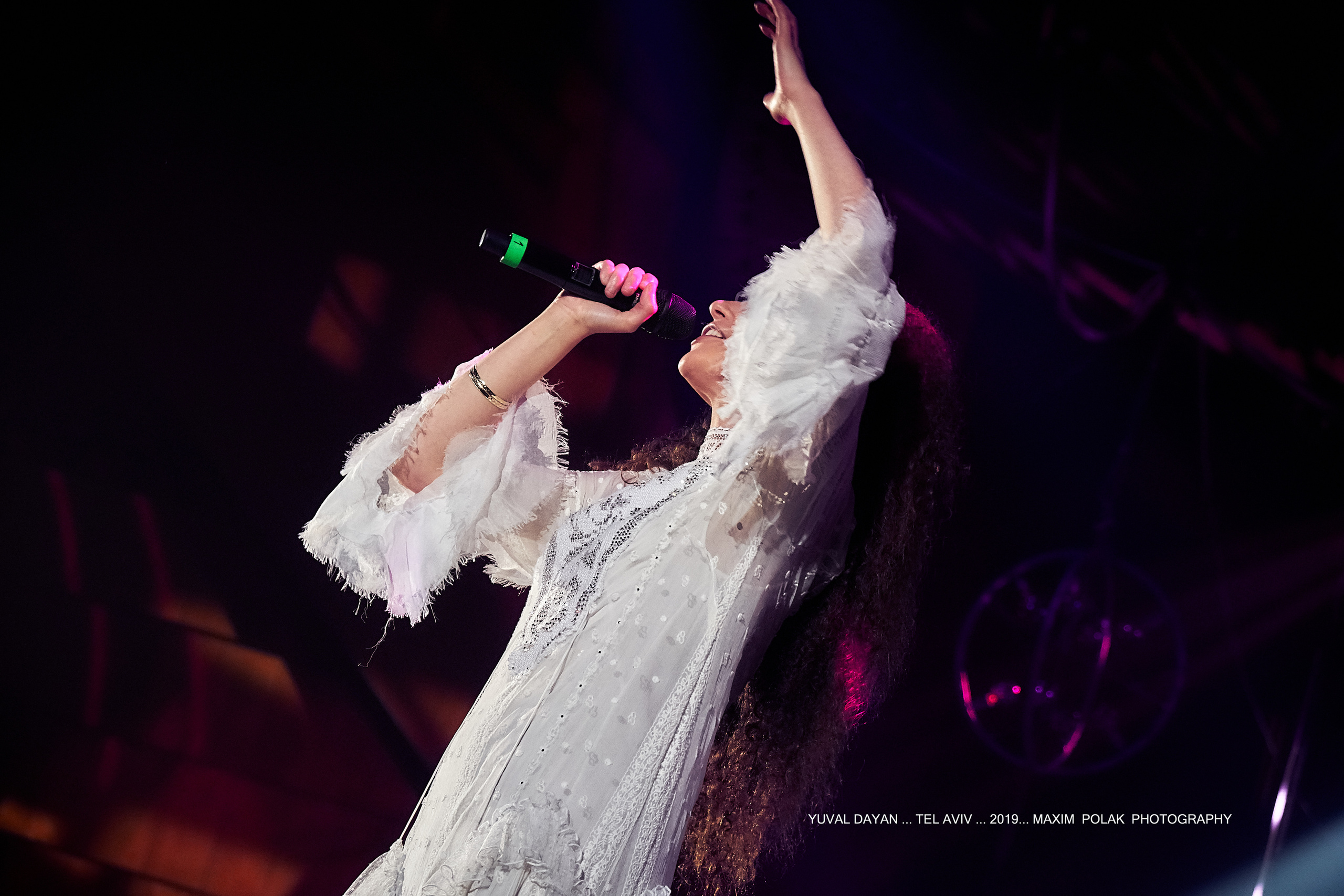 YUVAL DAYAN. Middle East Photo Agency סוכנות צילום המזרח התיכון — צילום מקצועי והדפסת מגנטים לאירועים