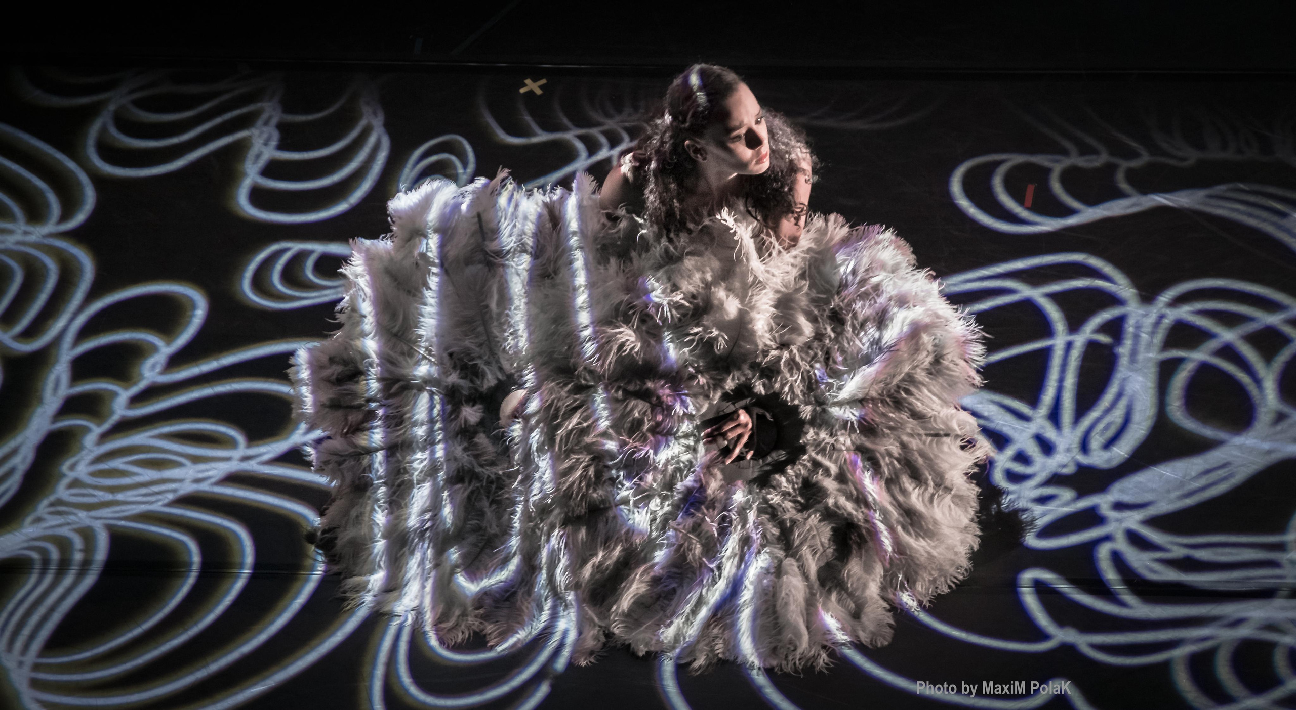 Pilobolus. USA. Middle East Photo Agency — Weddings, Bar & Bat Mitzvahs, Brit Milah, Theater, Magnets, Portraits