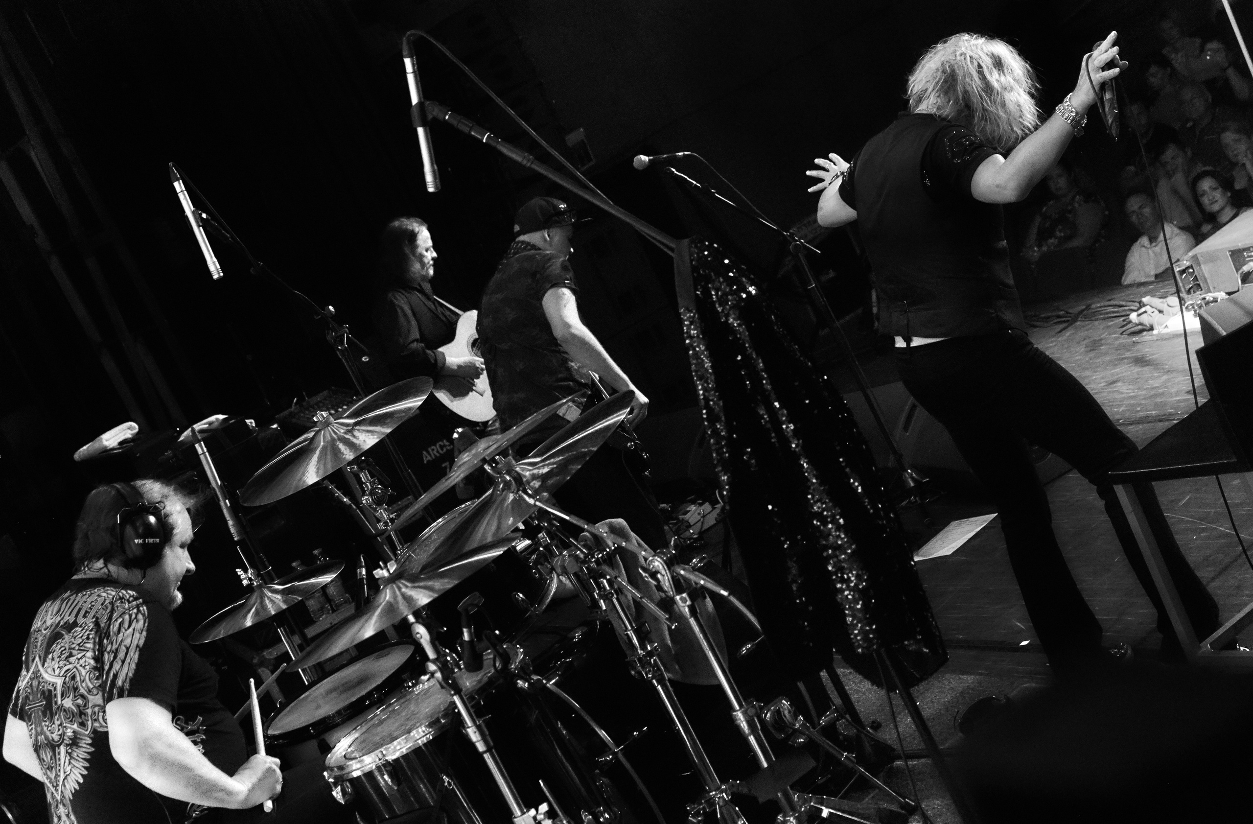 Alexander Ivanov and RONDO. Middle East Photo Agency — Свадьбы, Бар и Бат-мицва, Брит, Театр, Магниты, Портреты