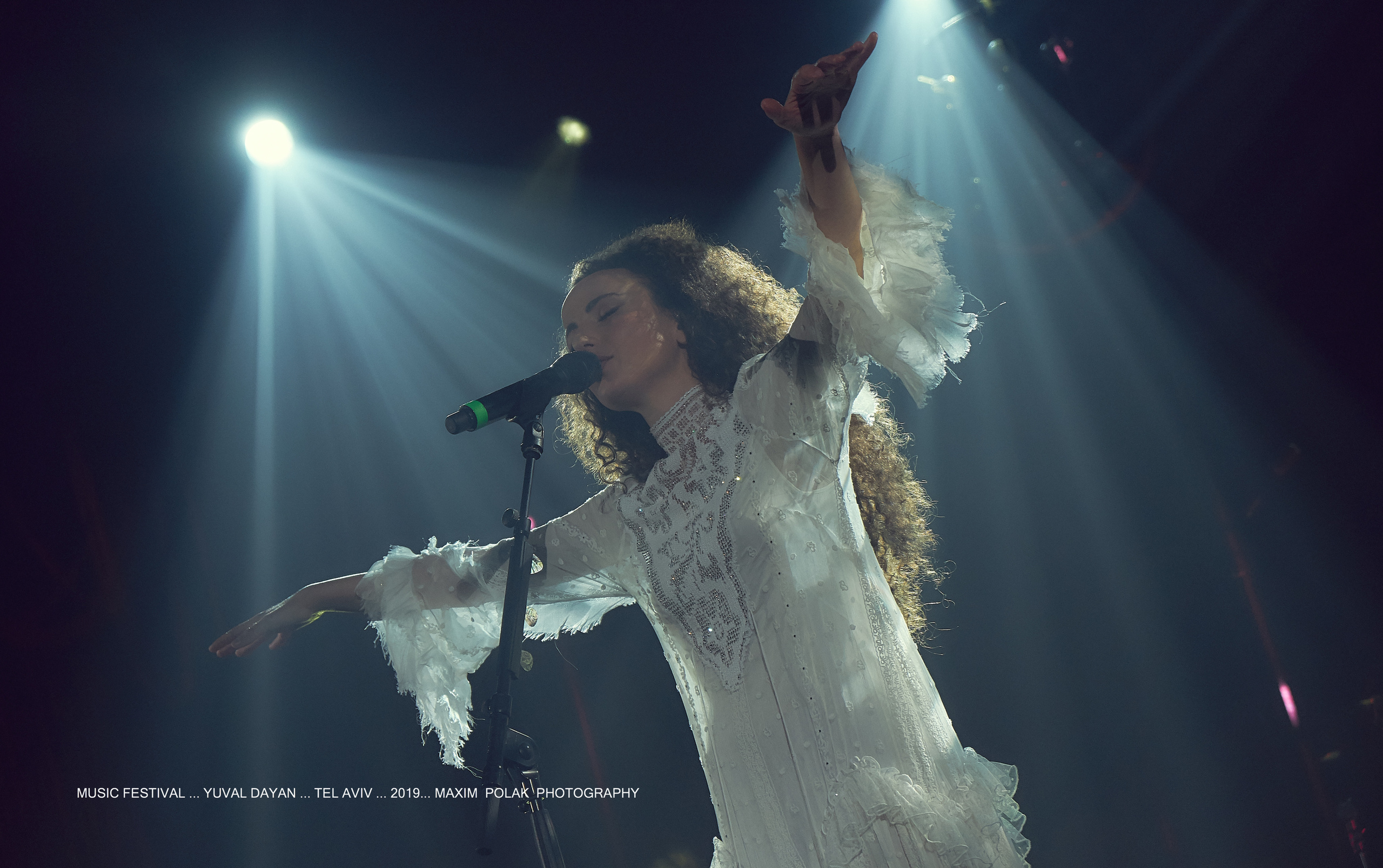 YUVAL DAYAN. Middle East Photo Agency סוכנות צילום המזרח התיכון — צילום מקצועי והדפסת מגנטים לאירועים