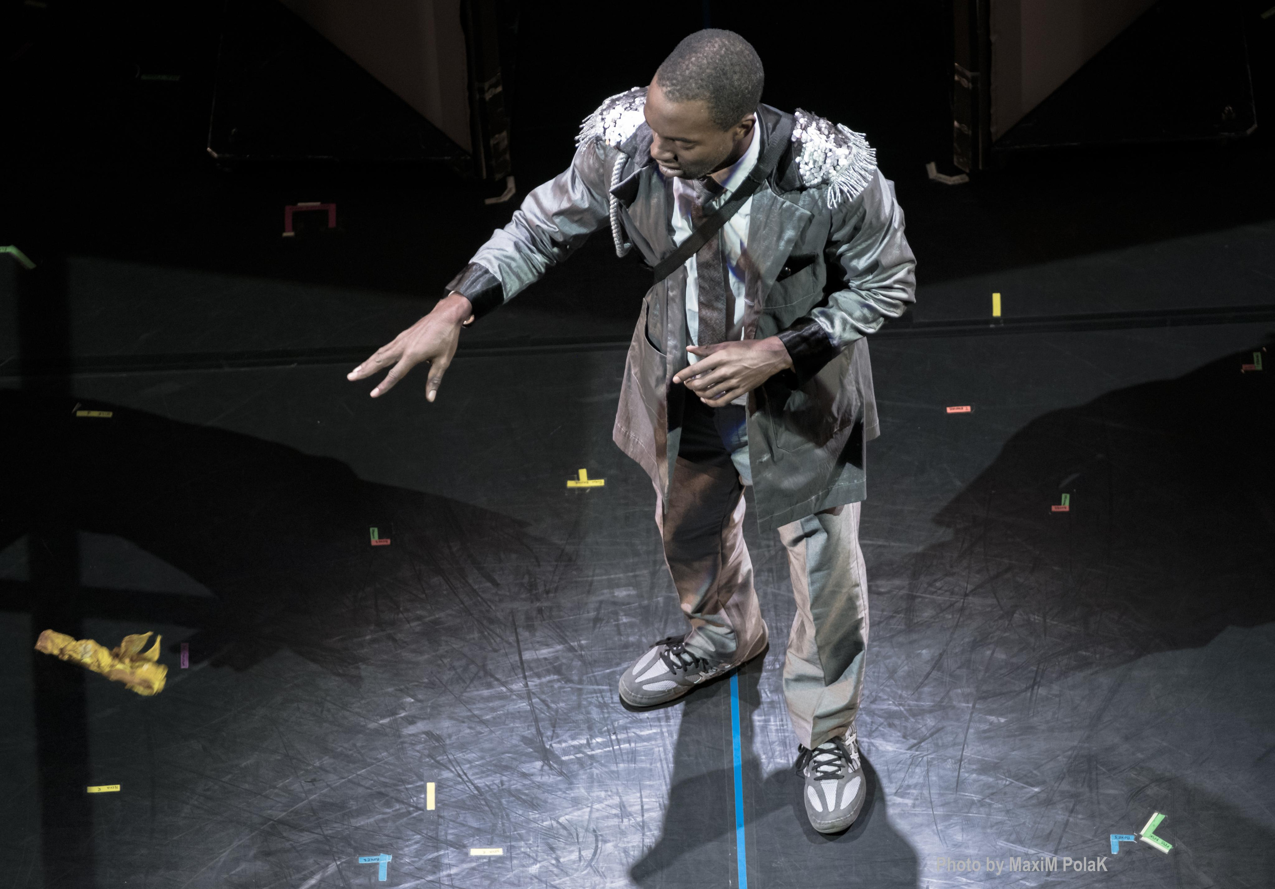 Pilobolus. USA. Middle East Photo Agency — Weddings, Bar & Bat Mitzvahs, Brit Milah, Theater, Magnets, Portraits